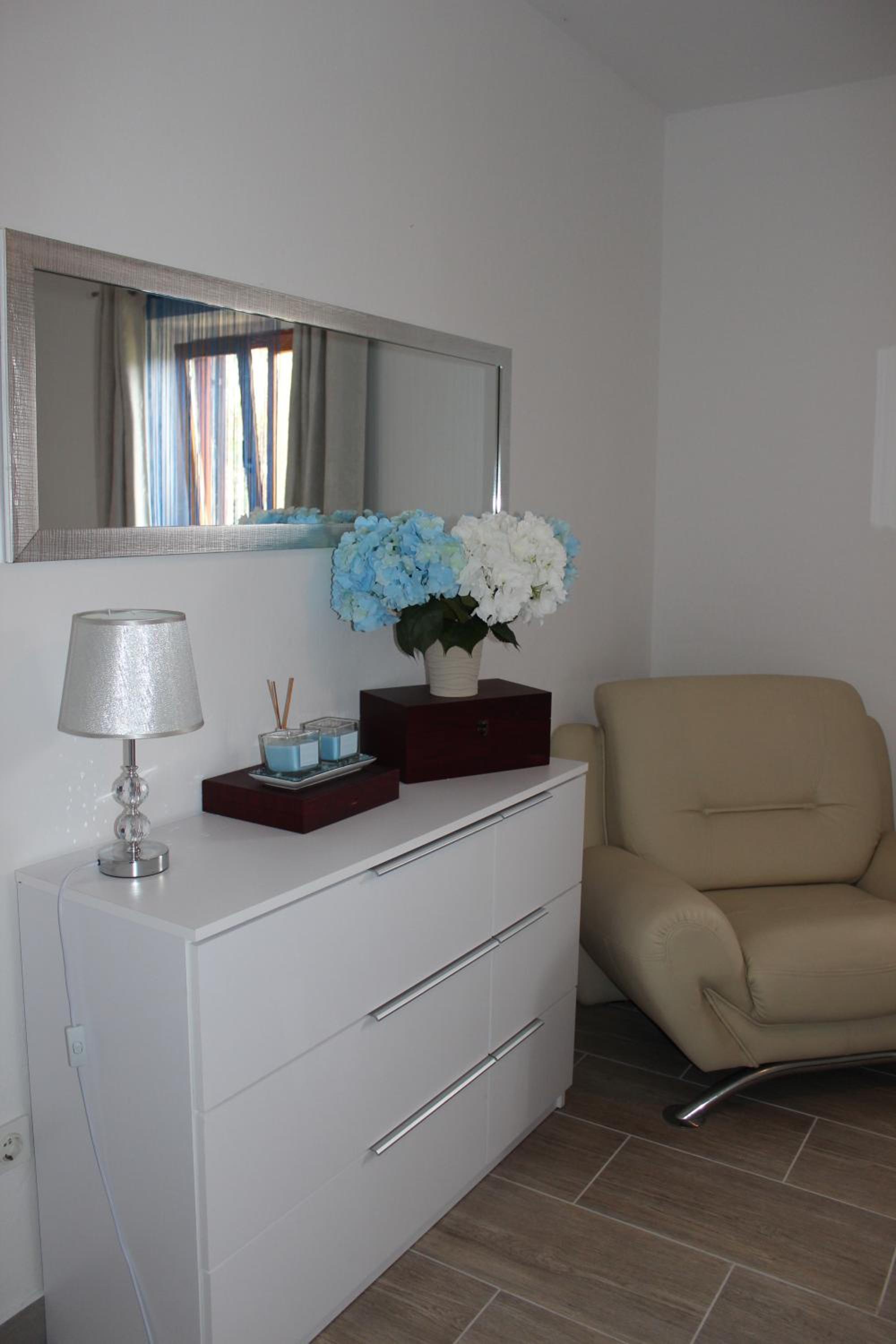 Villa photo 2