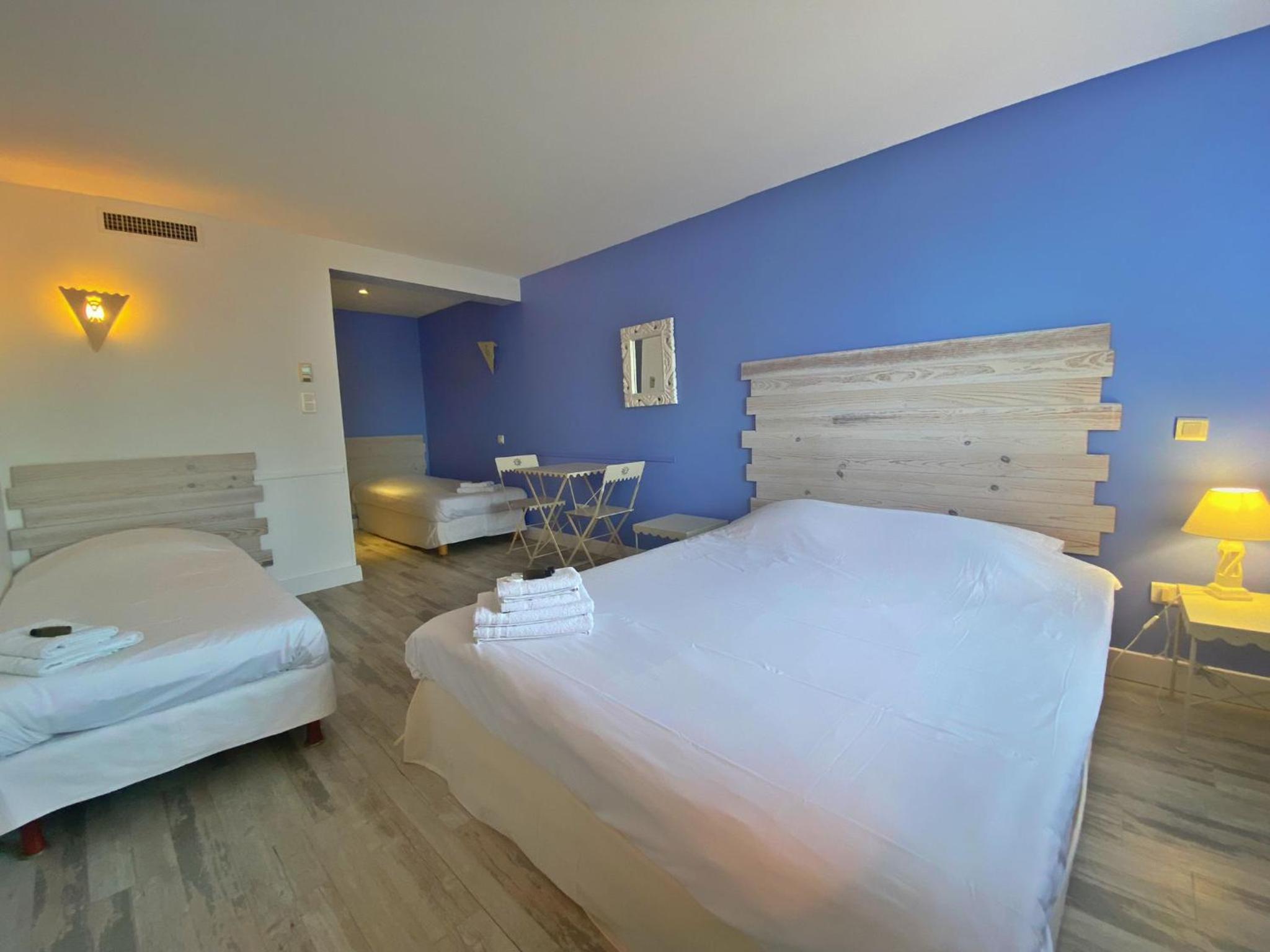 Family Room with Sea View (4 adults) - Photo 3