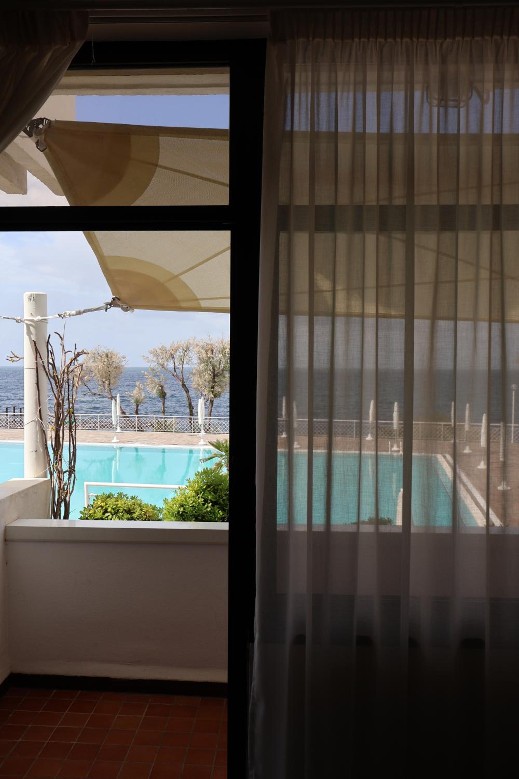 Standard Double or Twin Room with Sea View - Photo 2