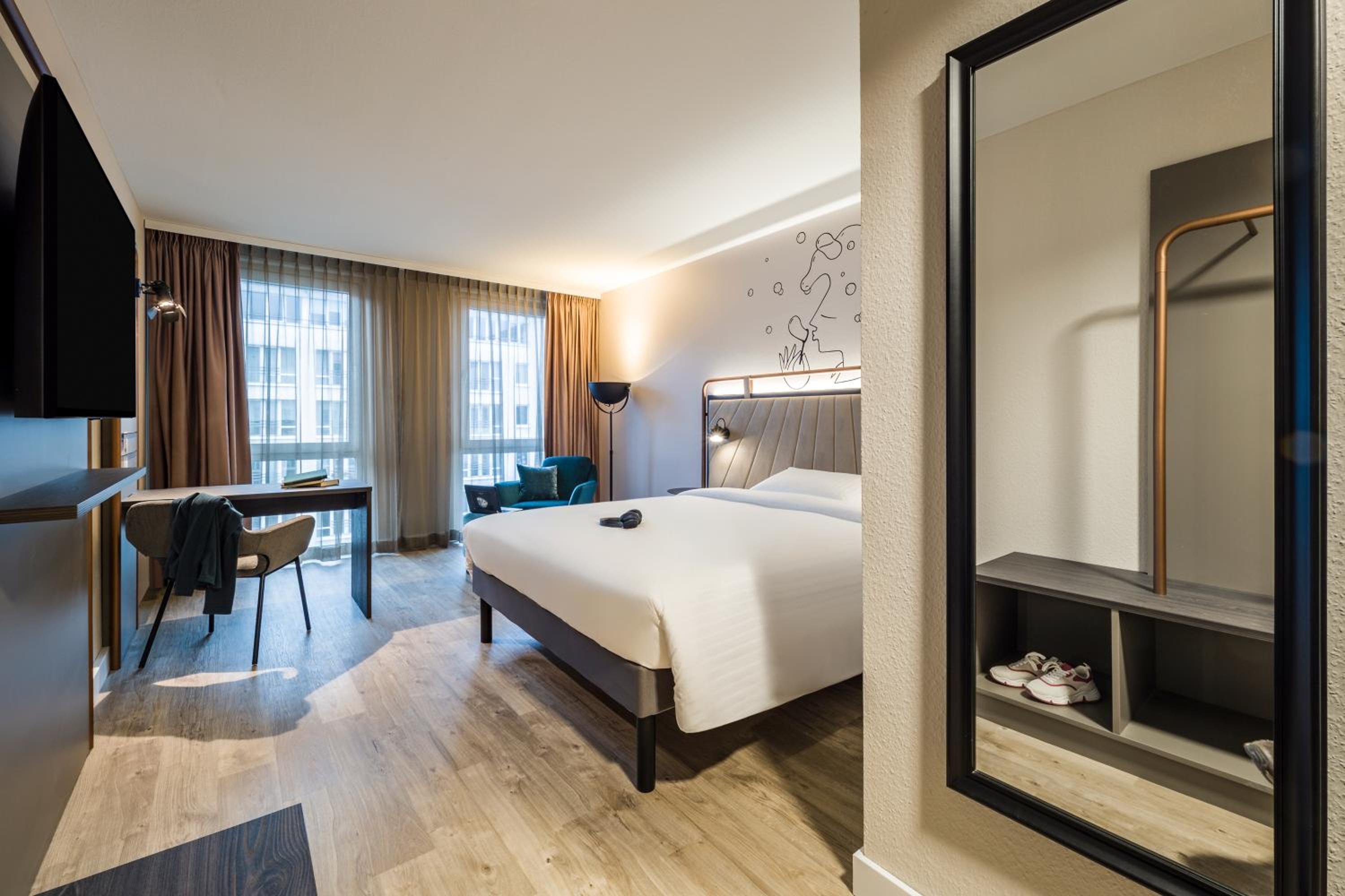 Superior room with 1 Sweet Bed 160x200 by ibis Styles - Photo 4