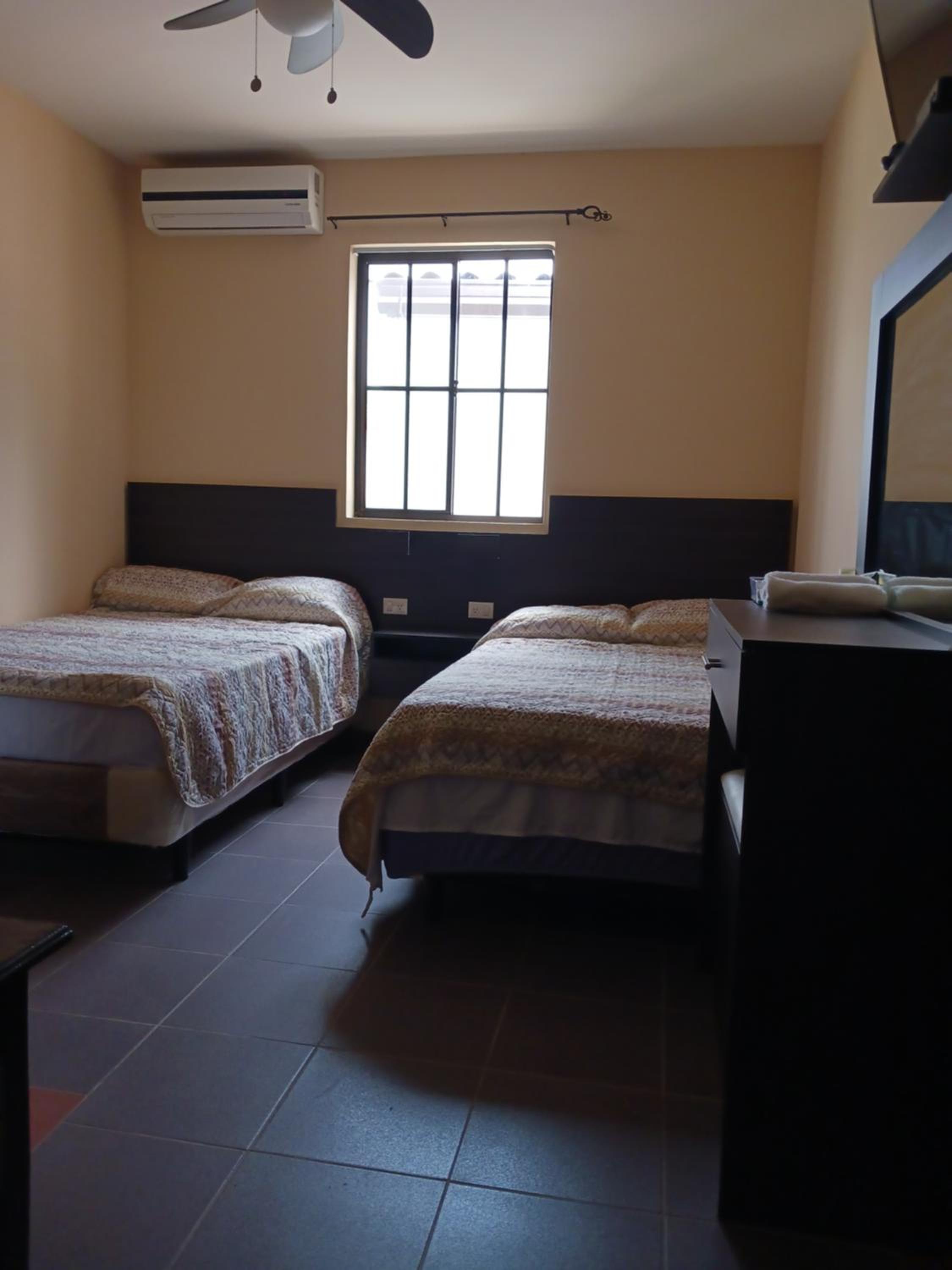 Double Room with Shared Bathroom photo 1