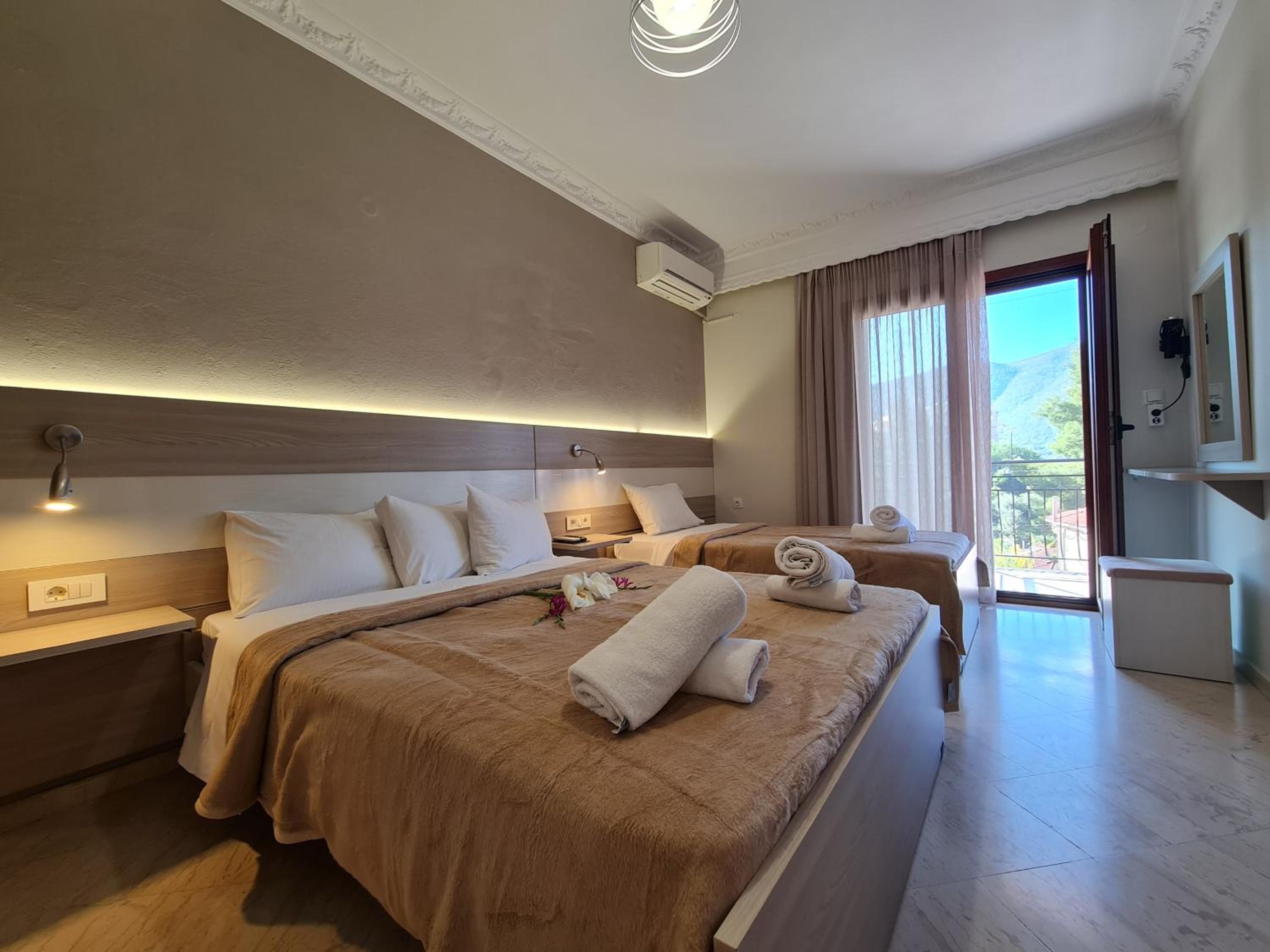 Apartment with Balcony photo 1