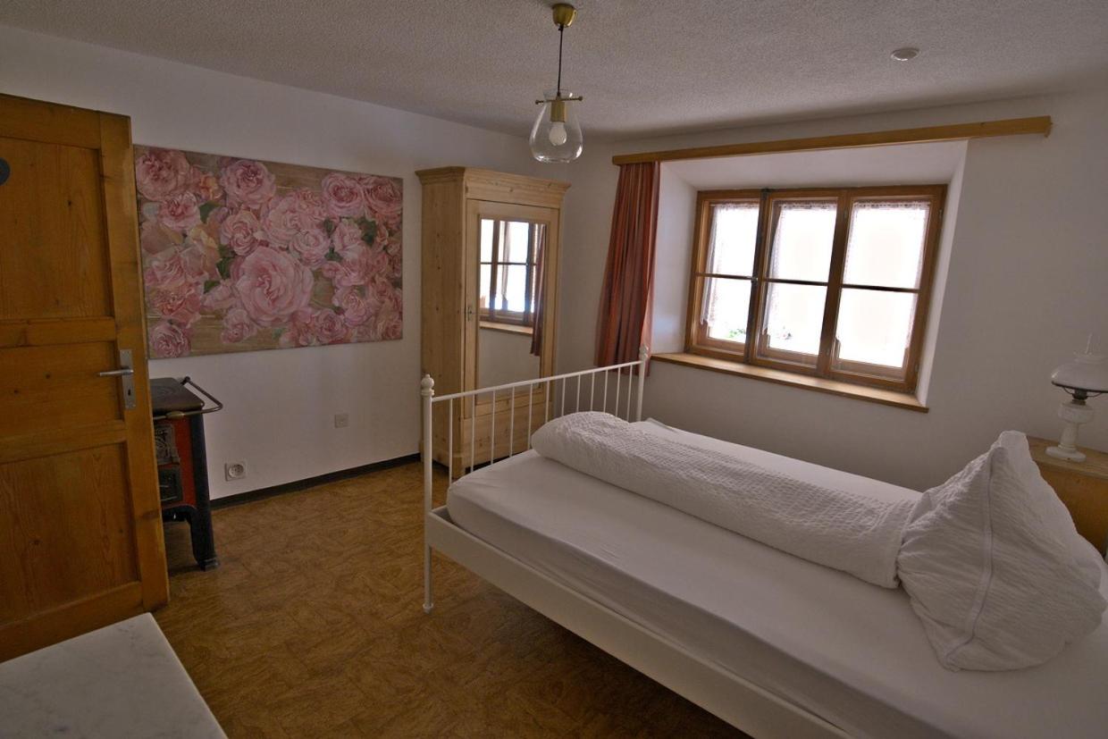 Small Double Room photo 1