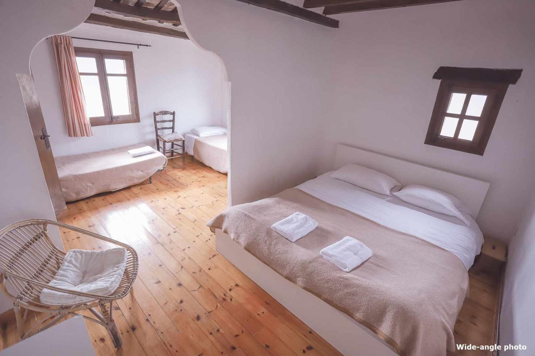 Casa de cuatro habitaciones