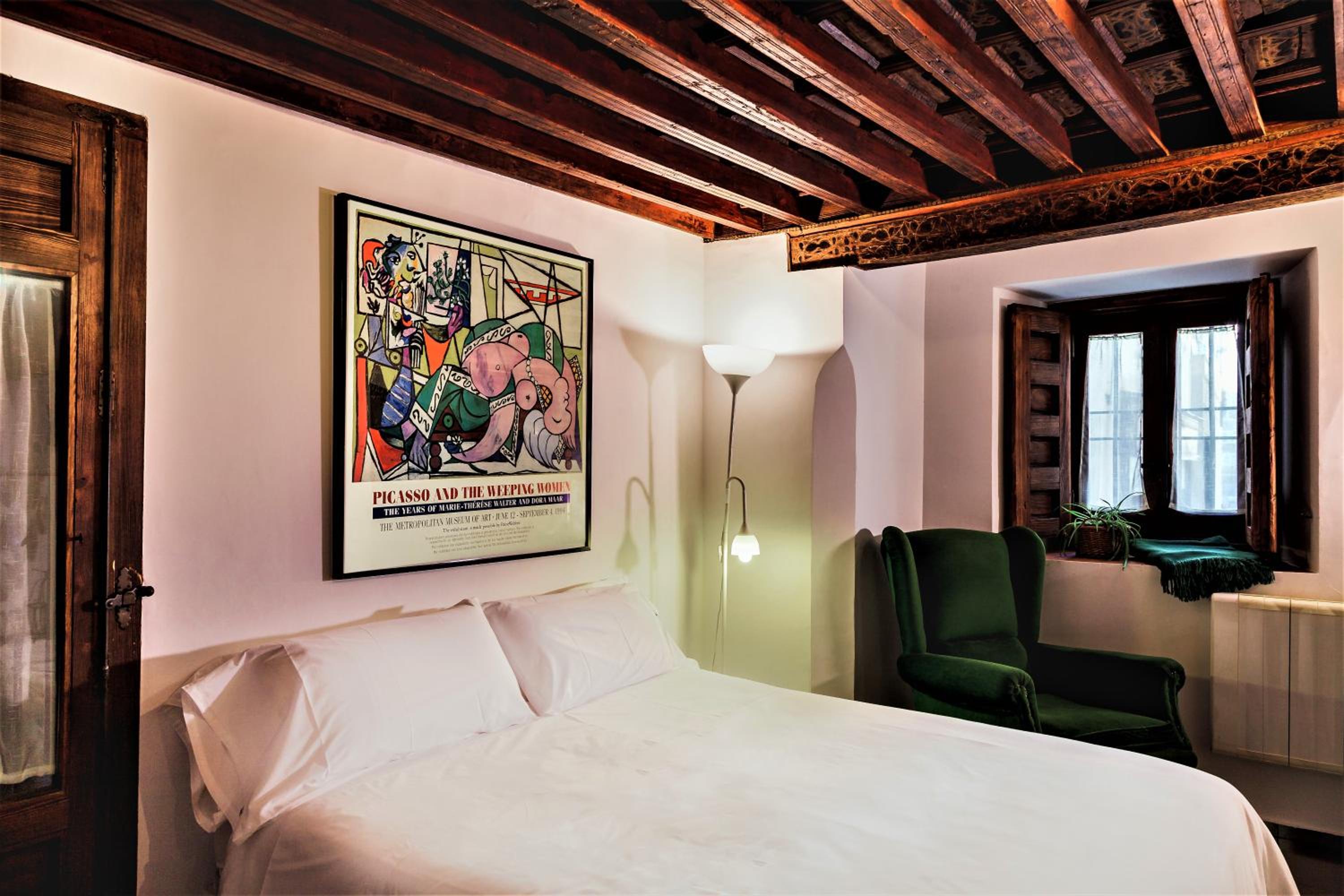 Standard Double Room - Photo 2