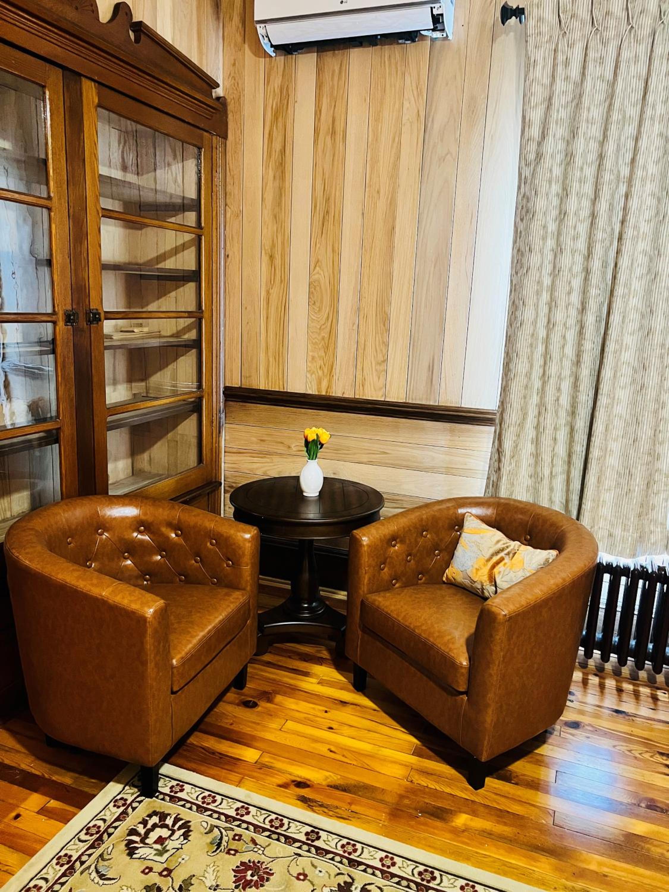 Monterey Inn, Billede 2