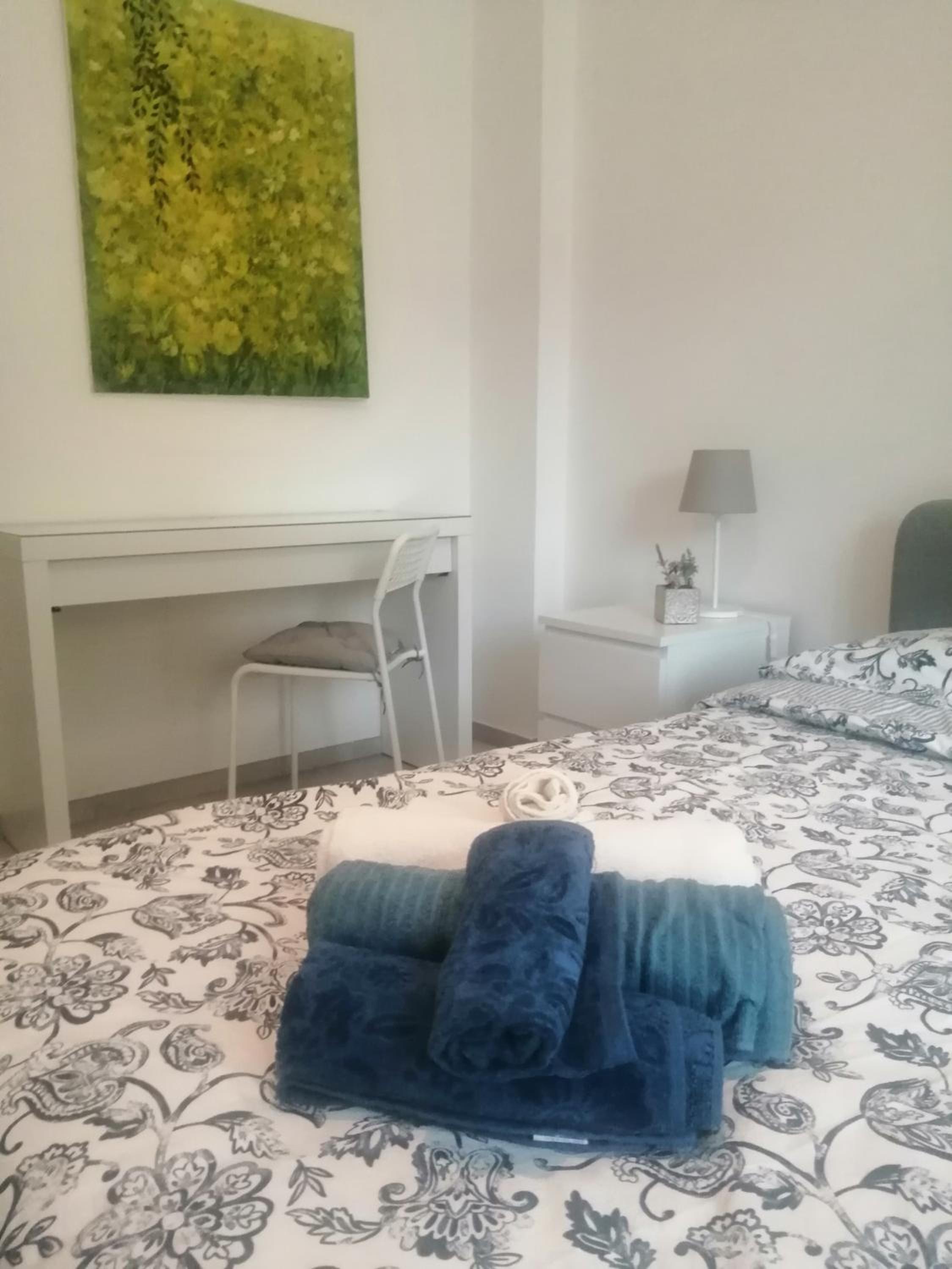 Double Room with Private Bathroom photo 2