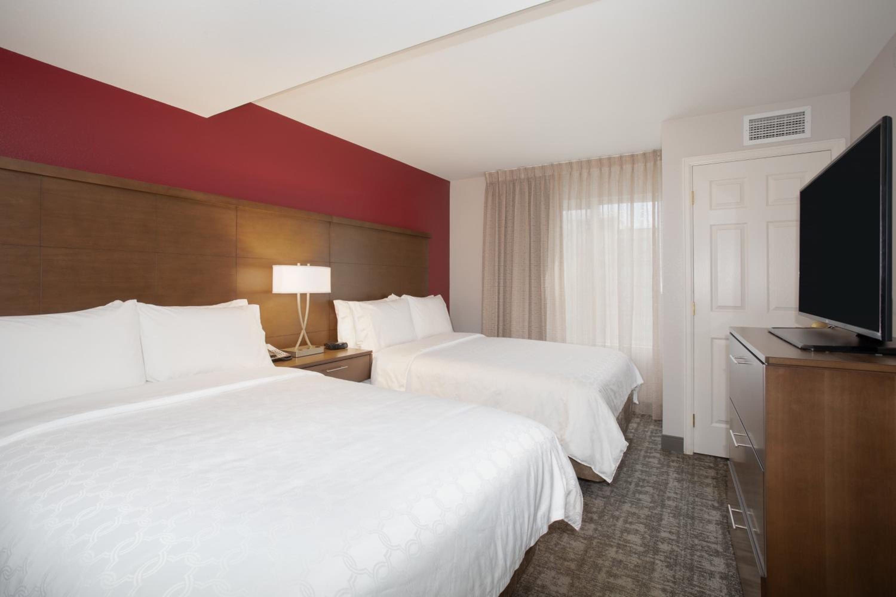 Two-Bedroom Suite - Communications Accessible - Photo 6