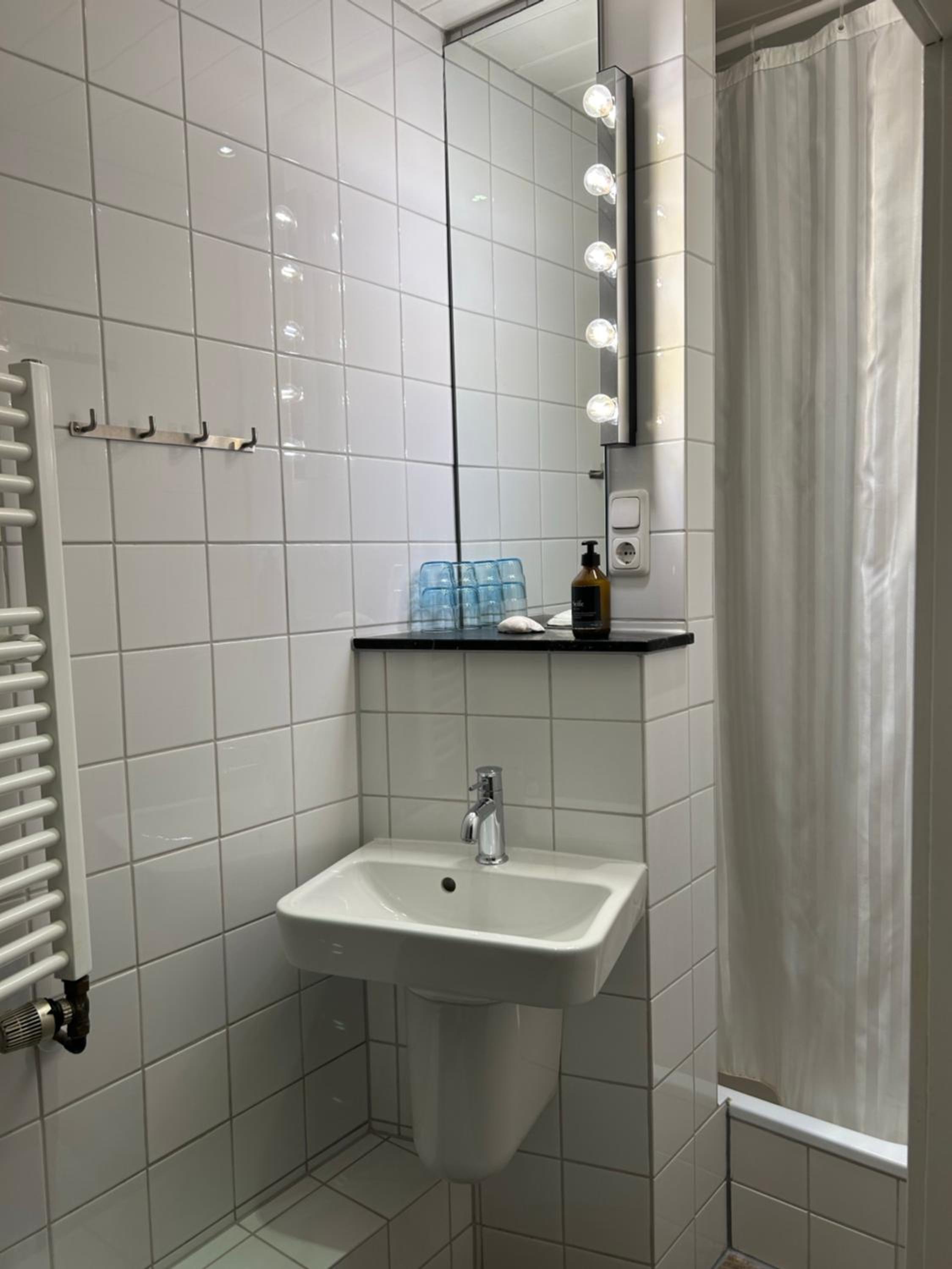 Two-Bedroom Apartment - Photo 10