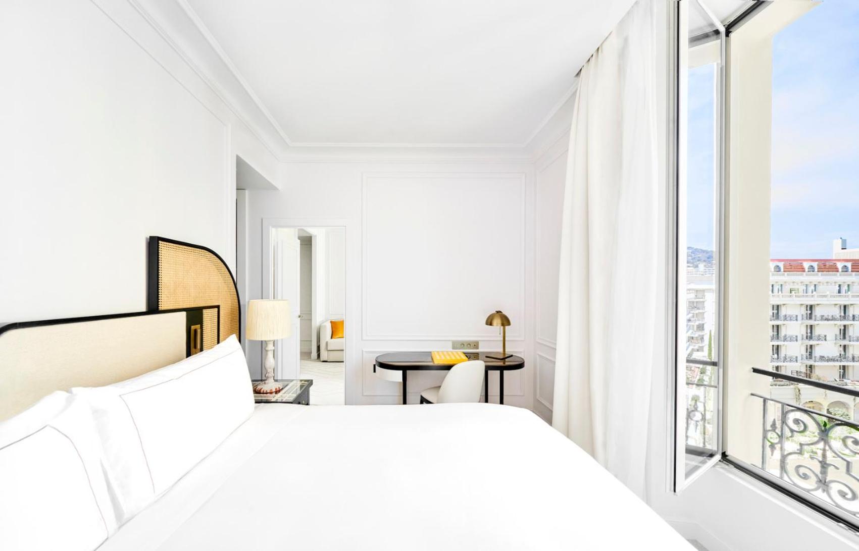 Suite 1 Chambre avec Canapé-Lit – Terrasse et Vue sur Jardin
