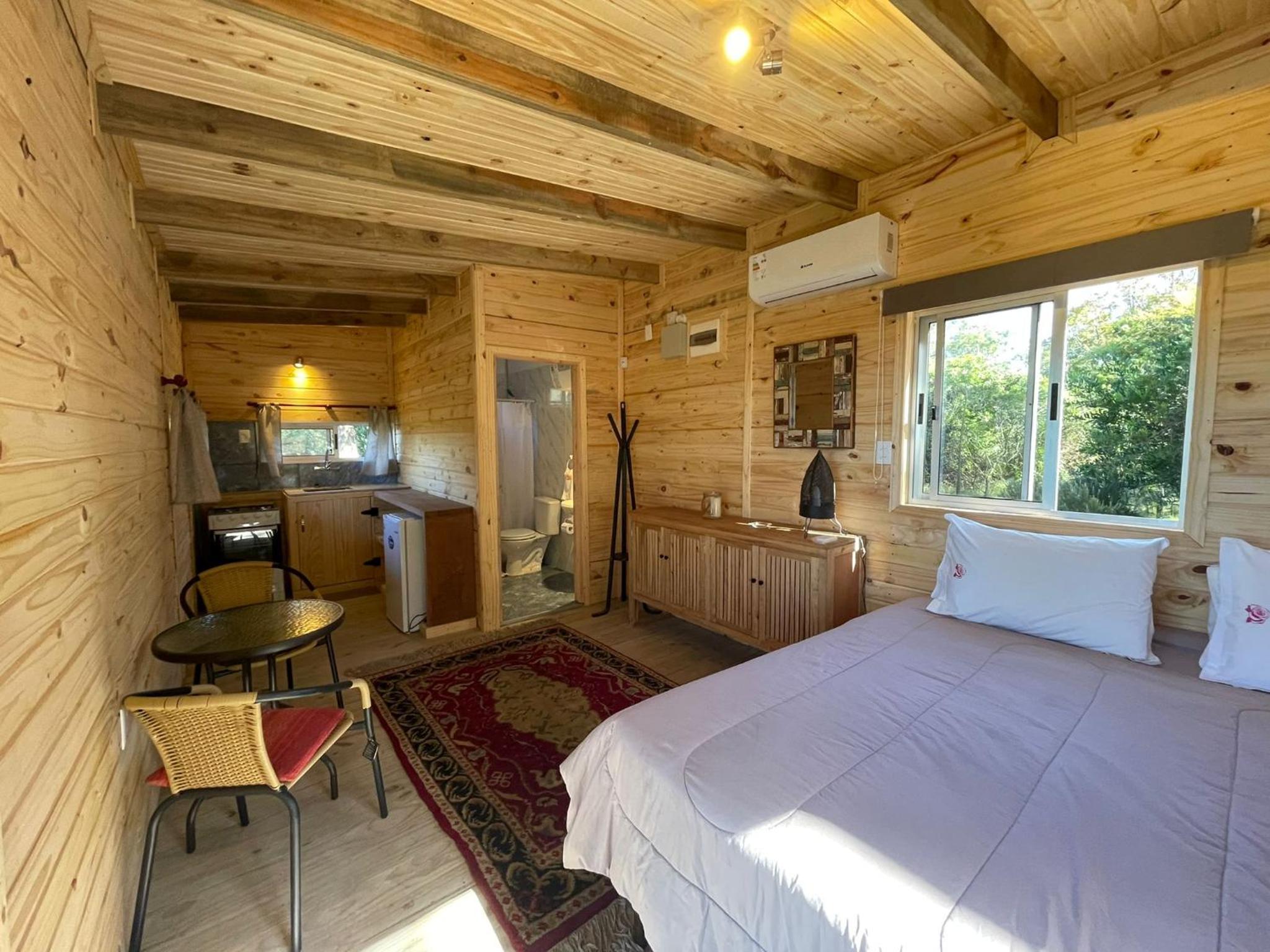 One-Bedroom Bungalow photo 3