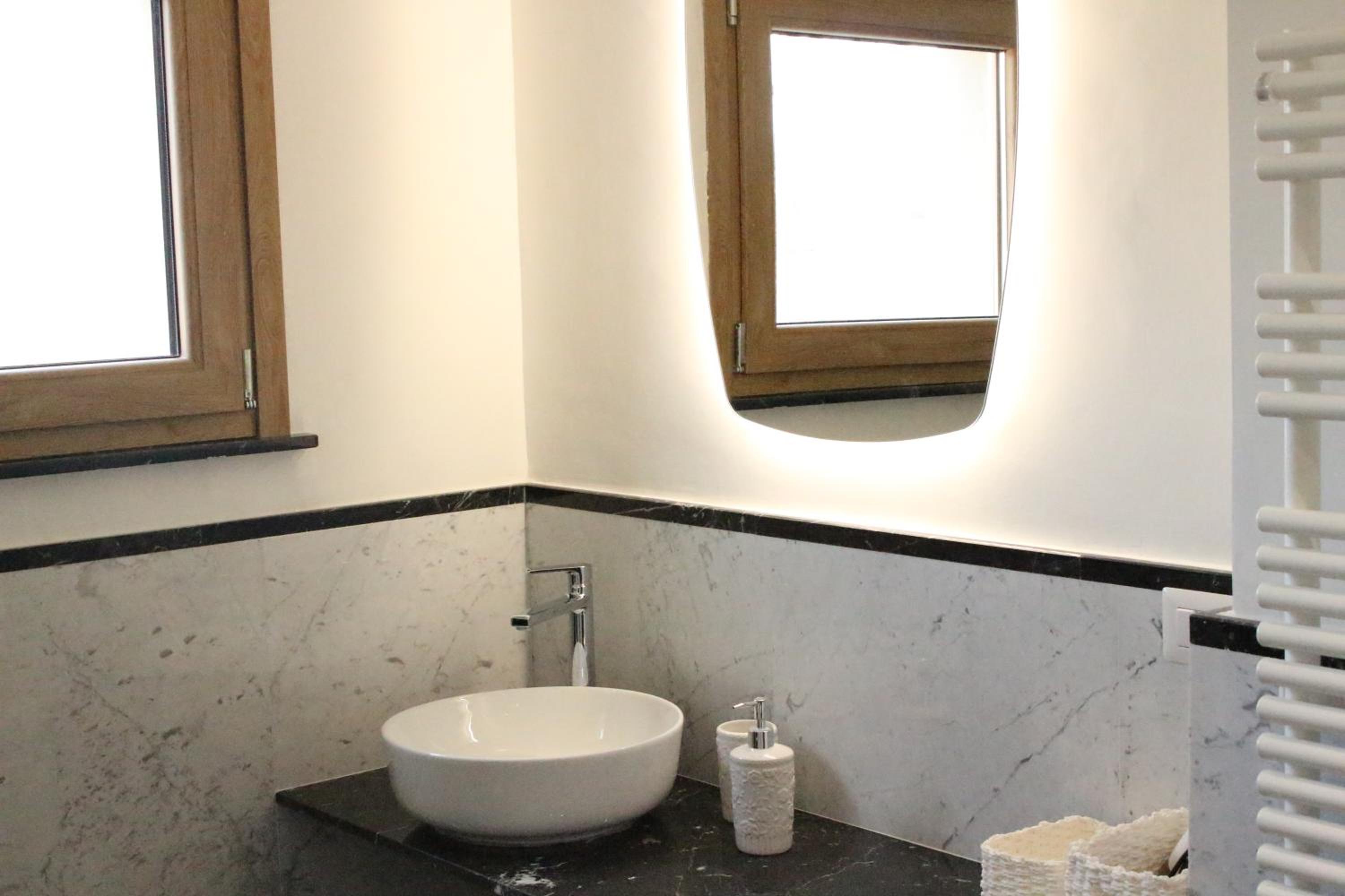 Suite with Spa Bath - Photo 8