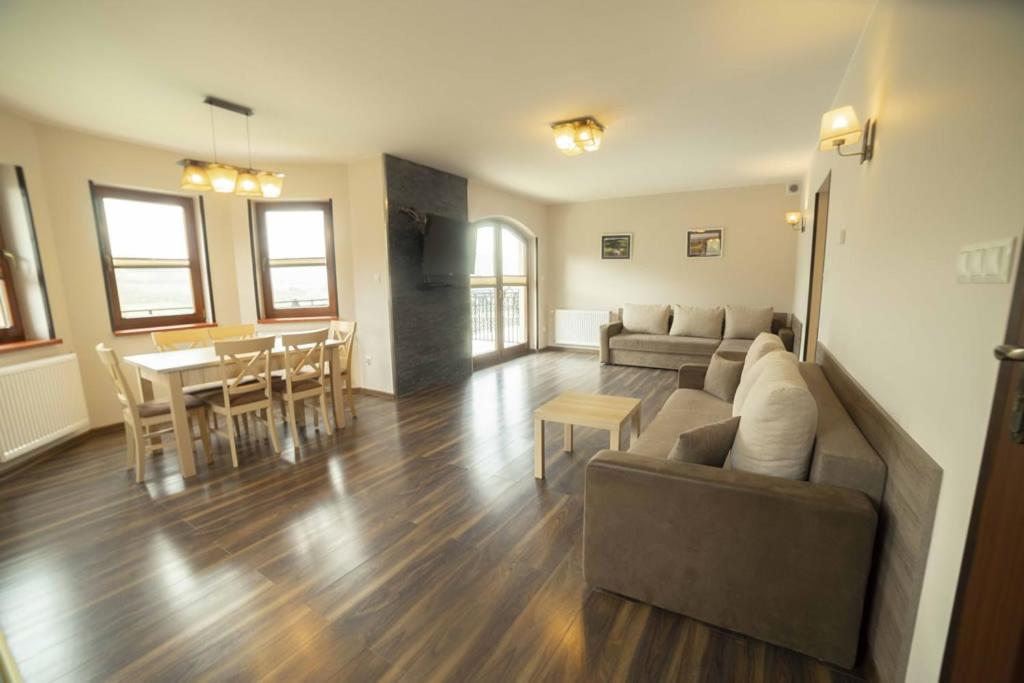 Apartment With Mountain View photo 1