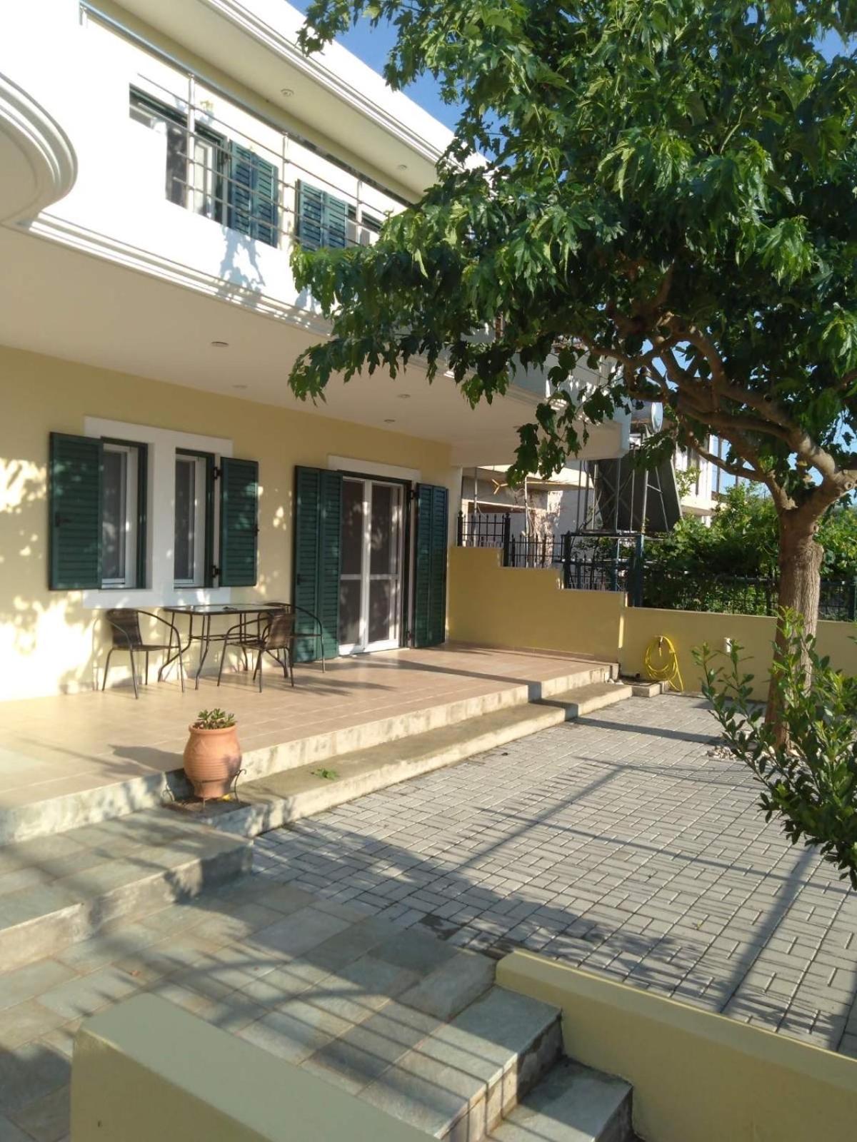 Apartment - Ground Floor photo 2