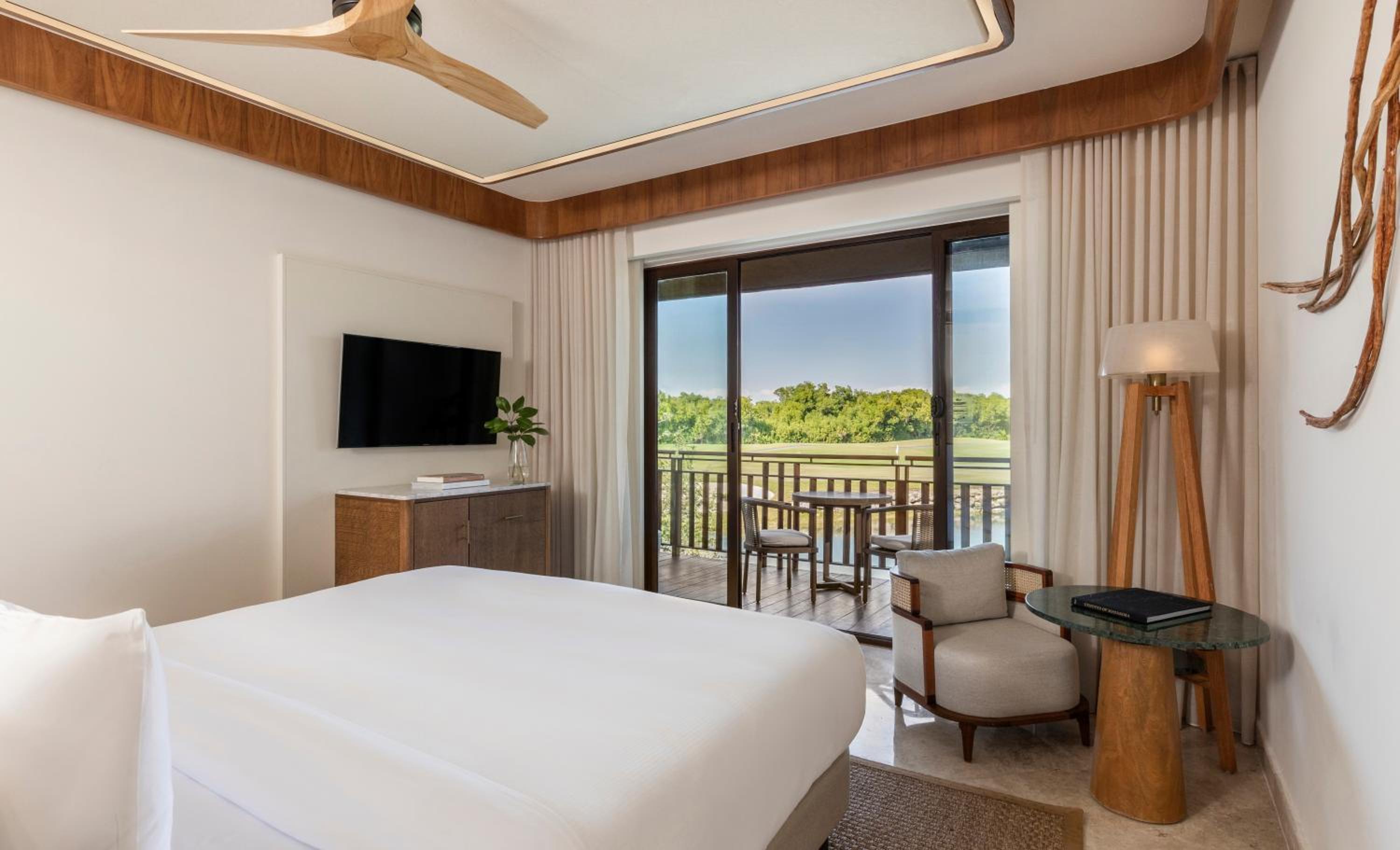 Casita Signature, Suite, 1 King Bed with Sofa bed, Non Smoking, Canal View