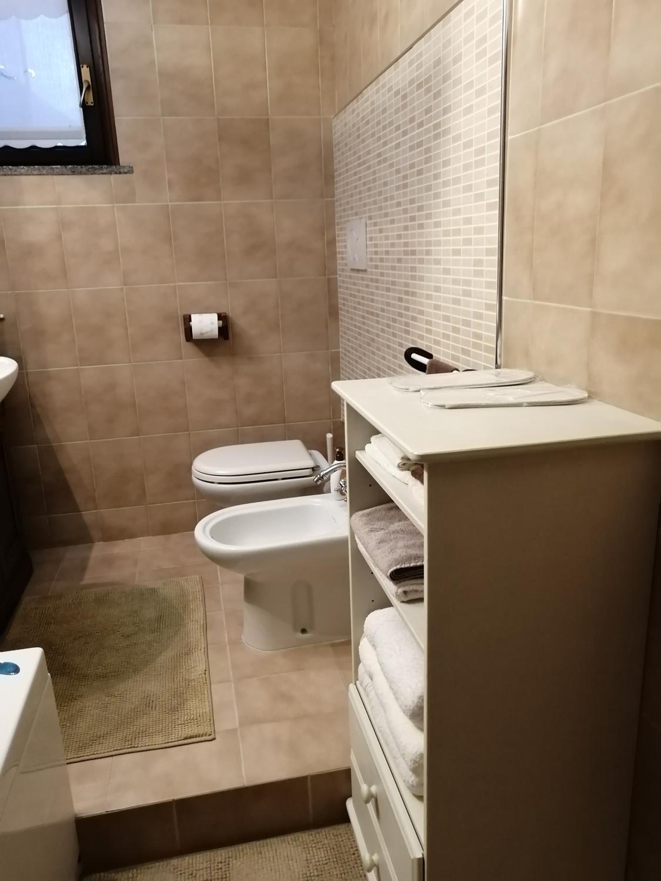 Double Room with Private Bathroom photo 3