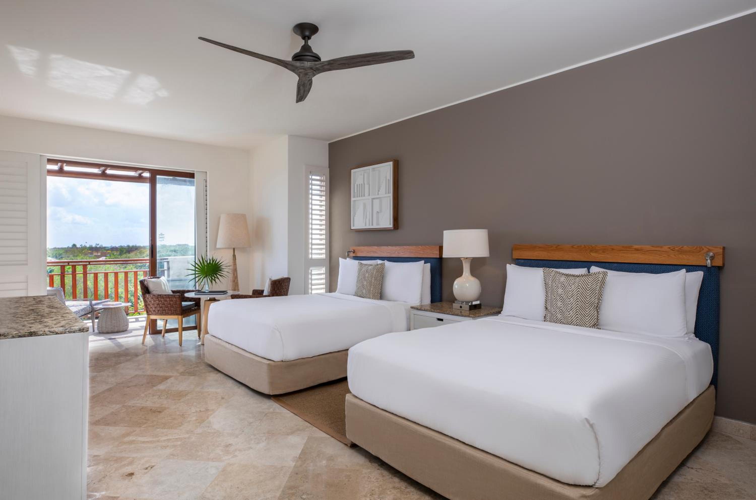 Premium Suite, 1 King Bed, Non Smoking, Beachfront