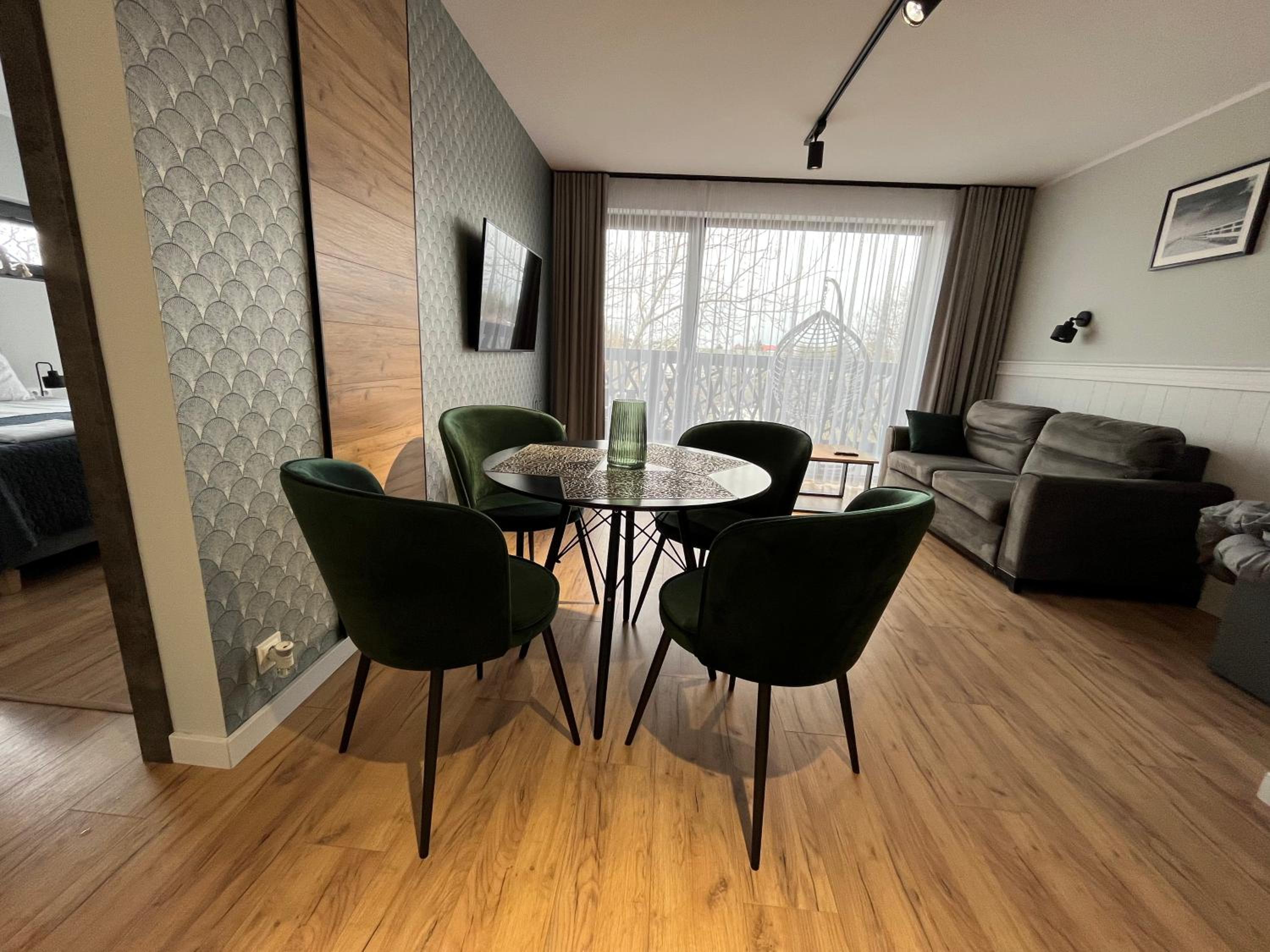 One-Bedroom Apartment photo 2