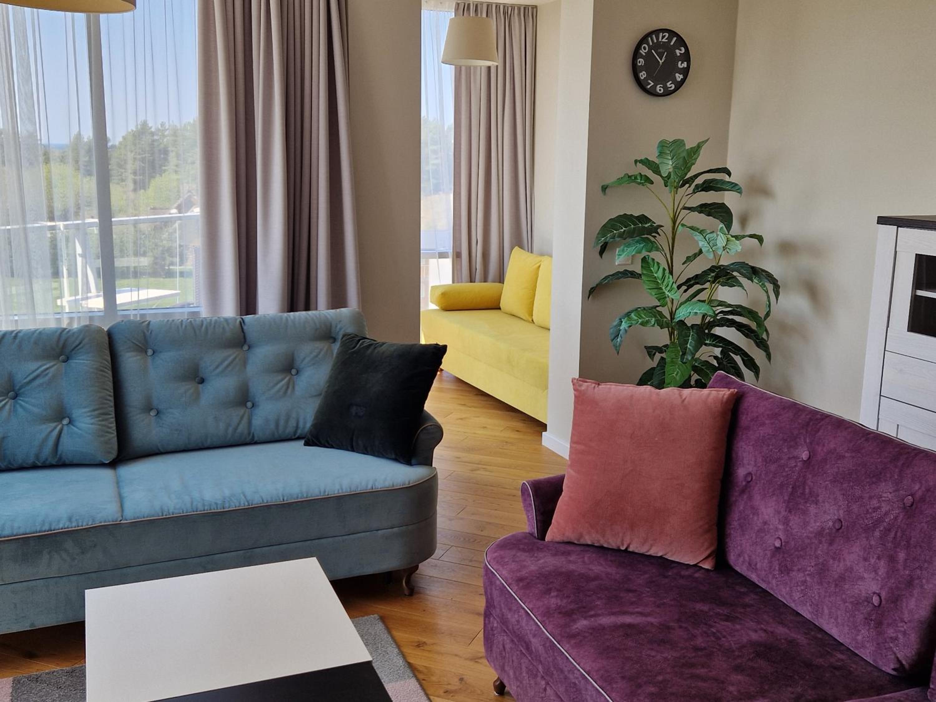 Apartment with Sea View - Photo 4