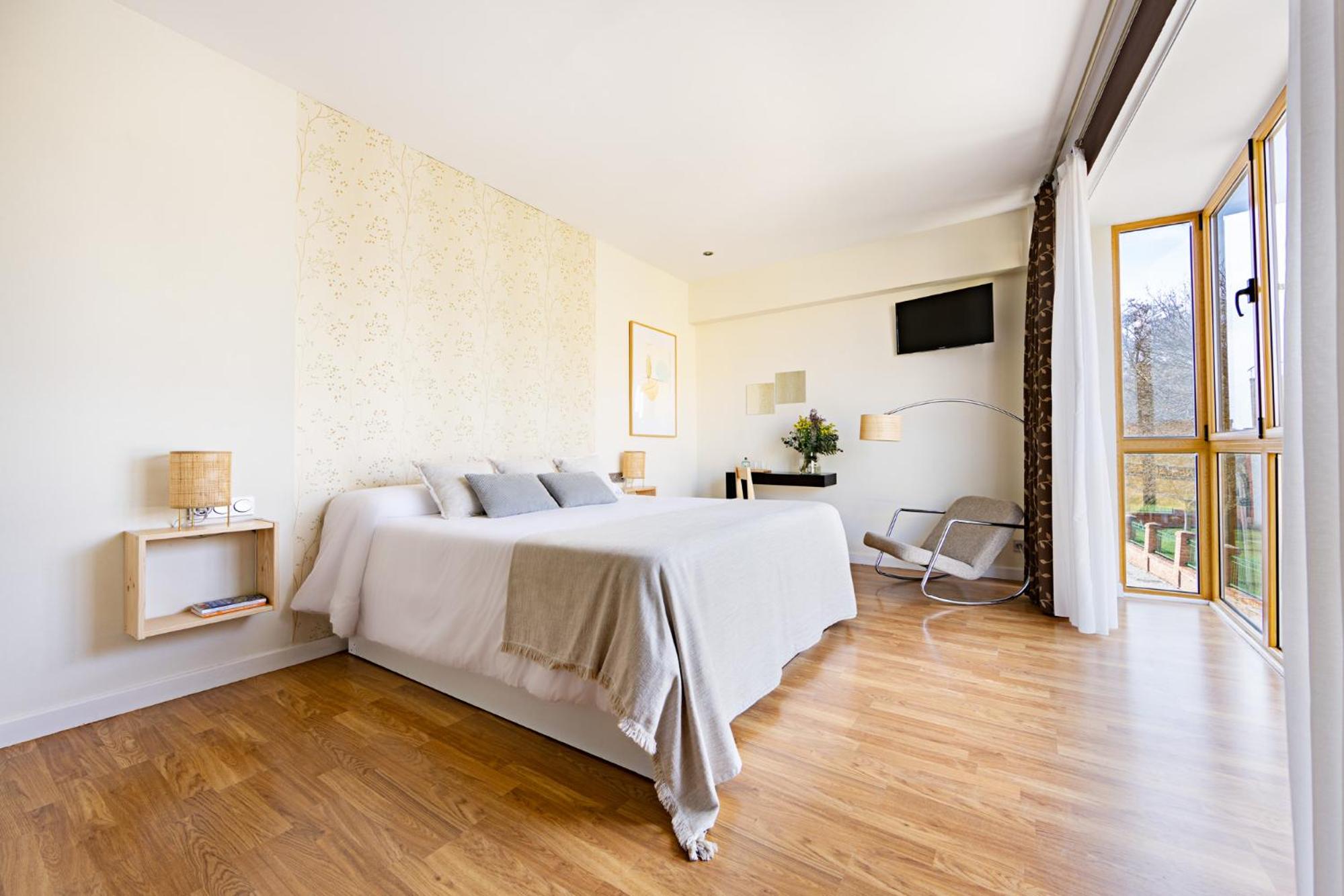 Superior Double Room - Photo 2