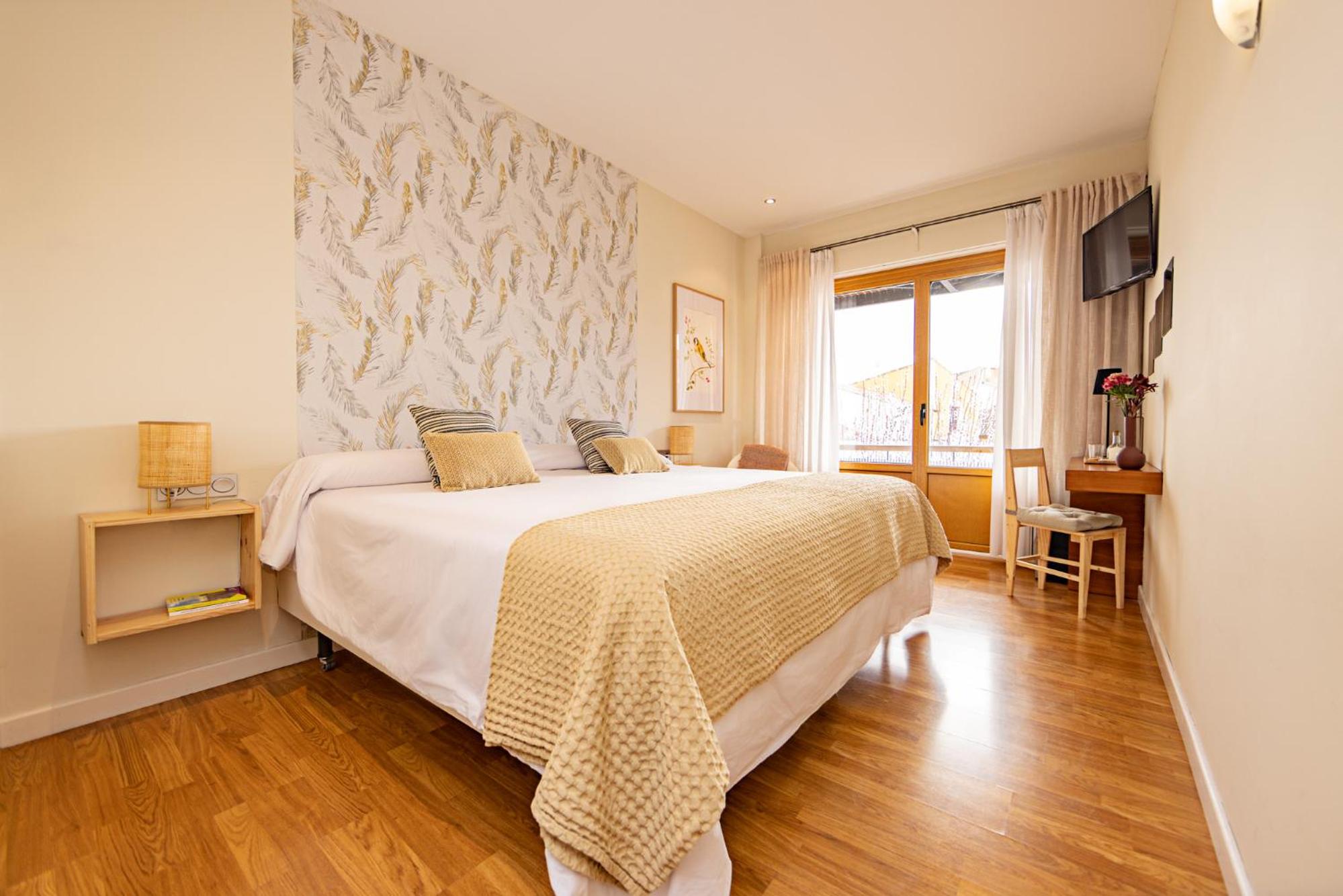 Double or Twin Room - Photo 1