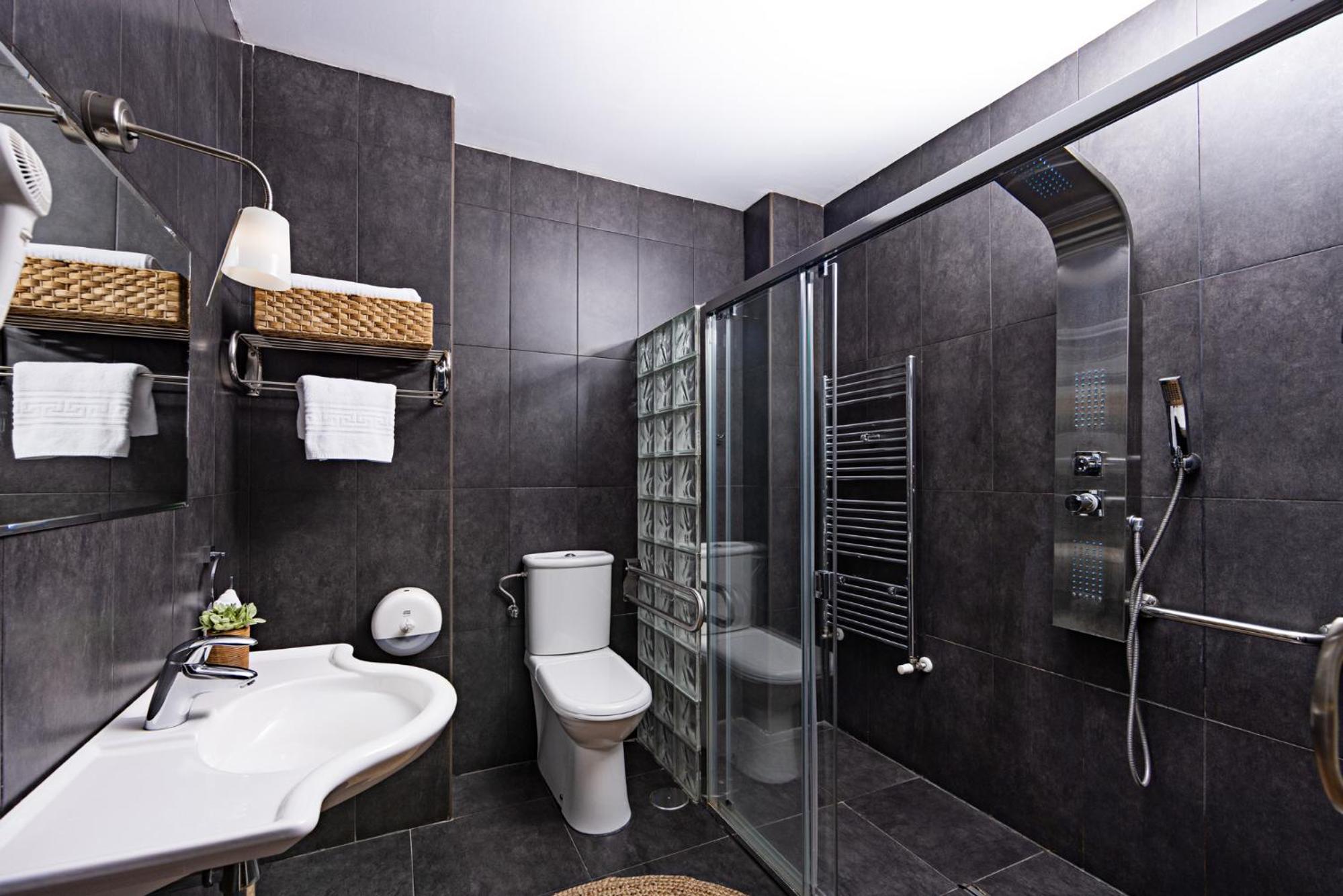 Superior Double Room - Photo 7