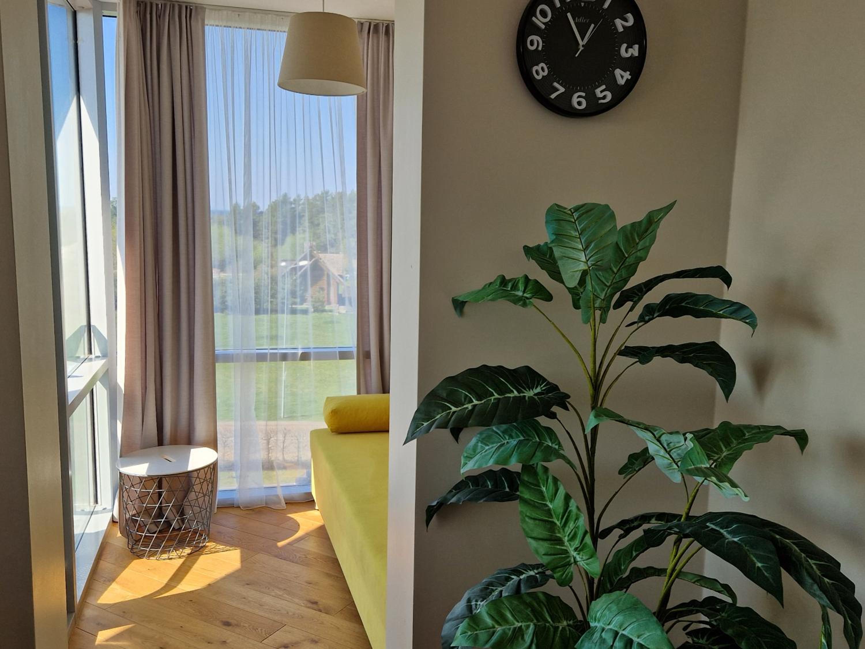 Apartment with Sea View - Photo 10
