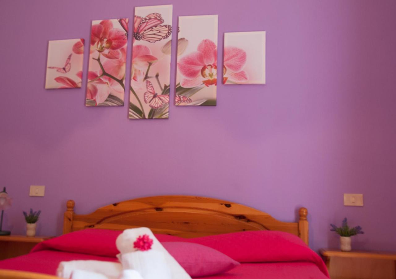 Double or Twin Room - Photo 3