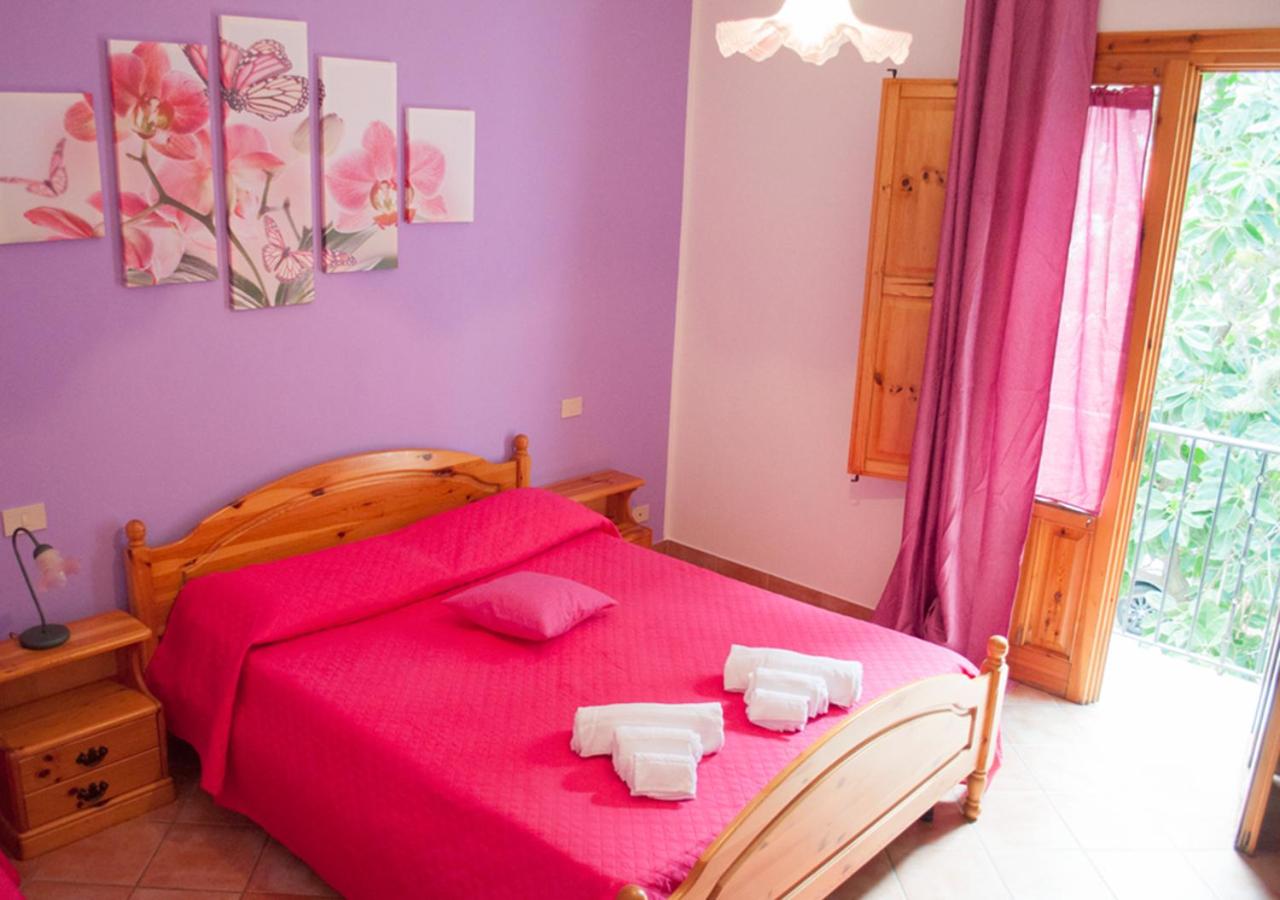 Double or Twin Room - Photo 11