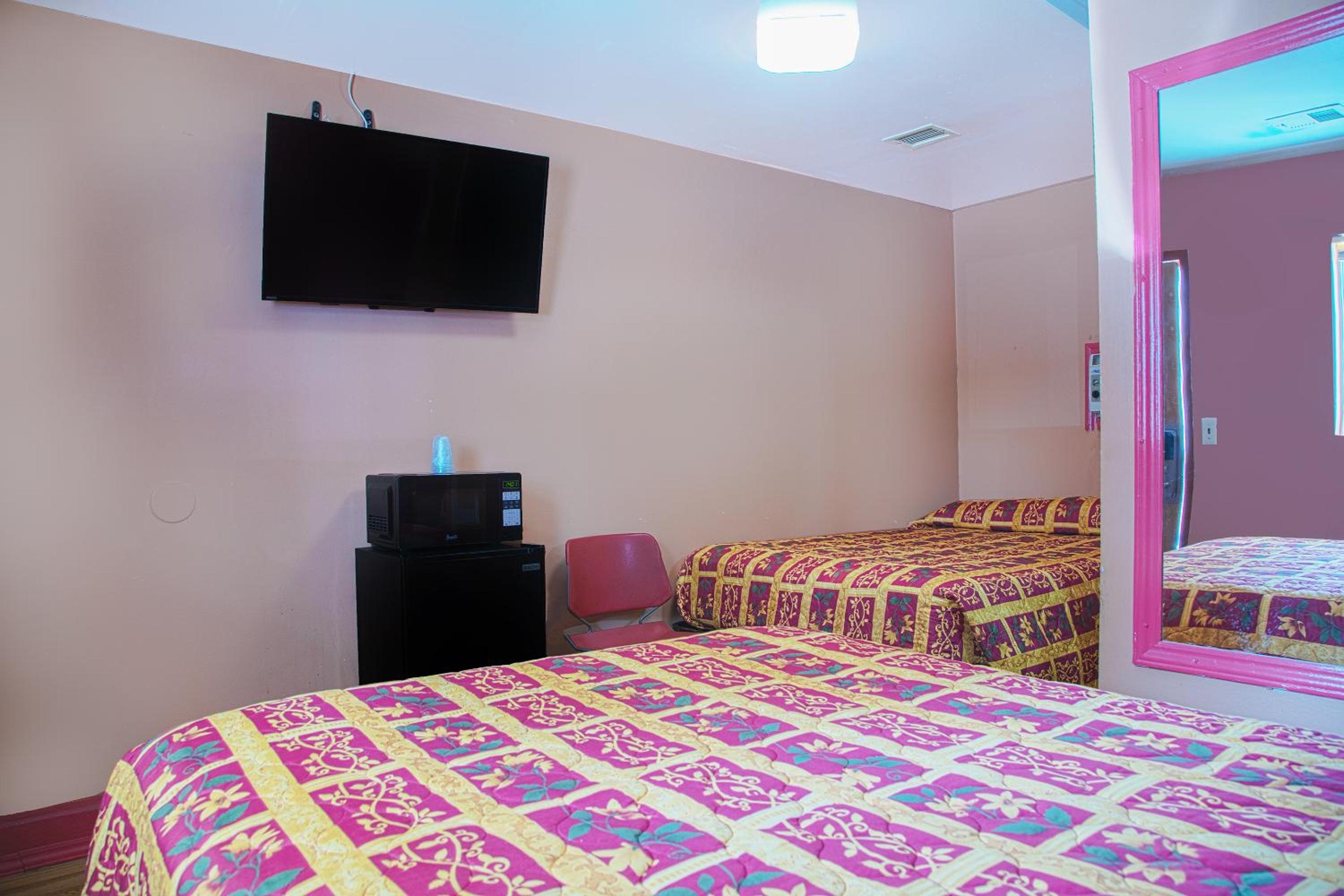 2 Full Beds Non-Smoking - Photo 3