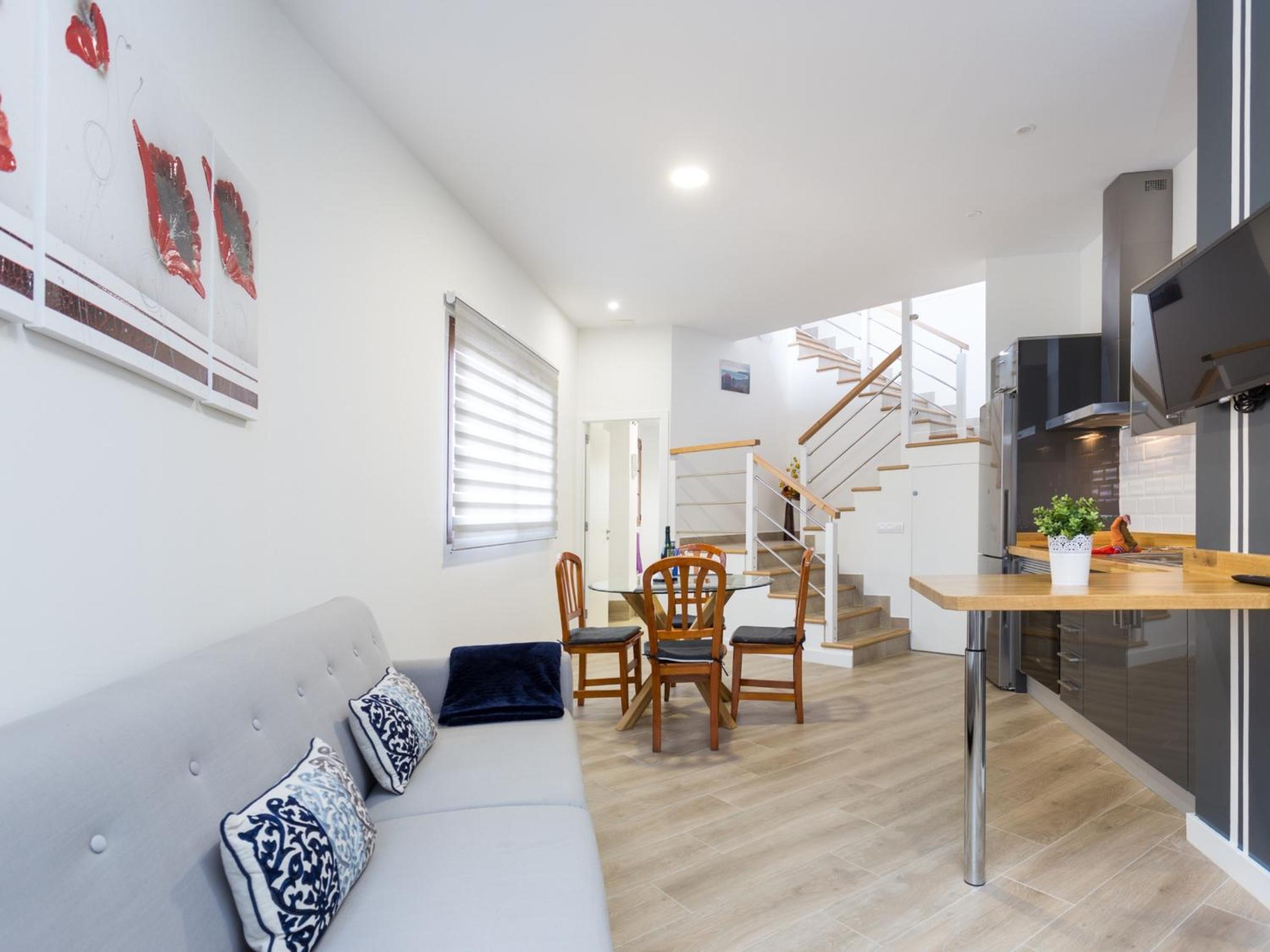 Apartment photo 2