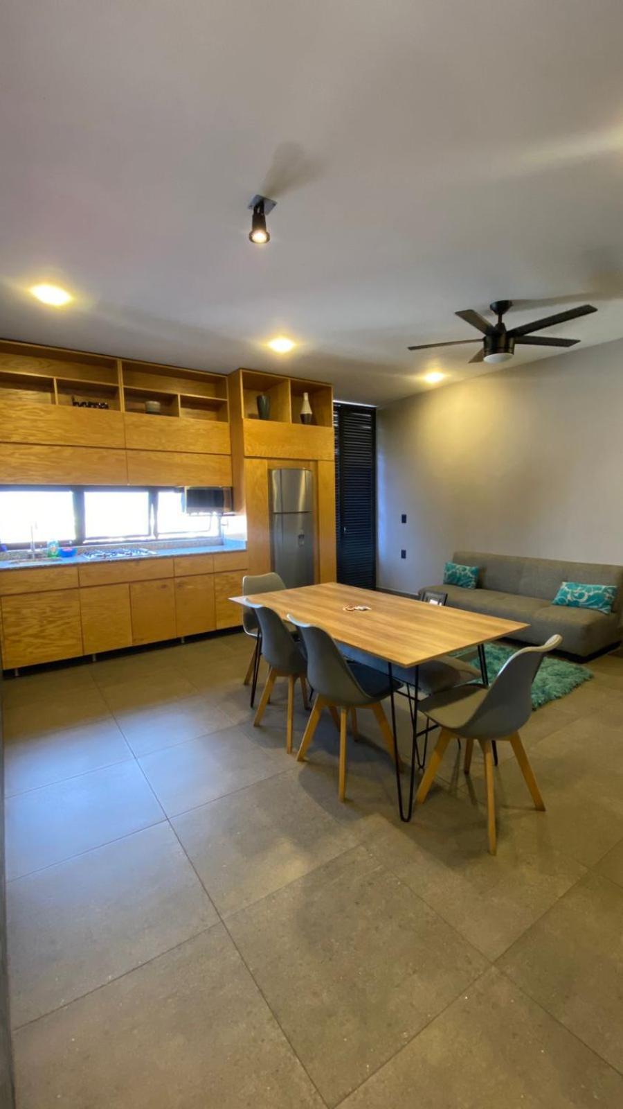 One-Bedroom Apartment - Photo 2