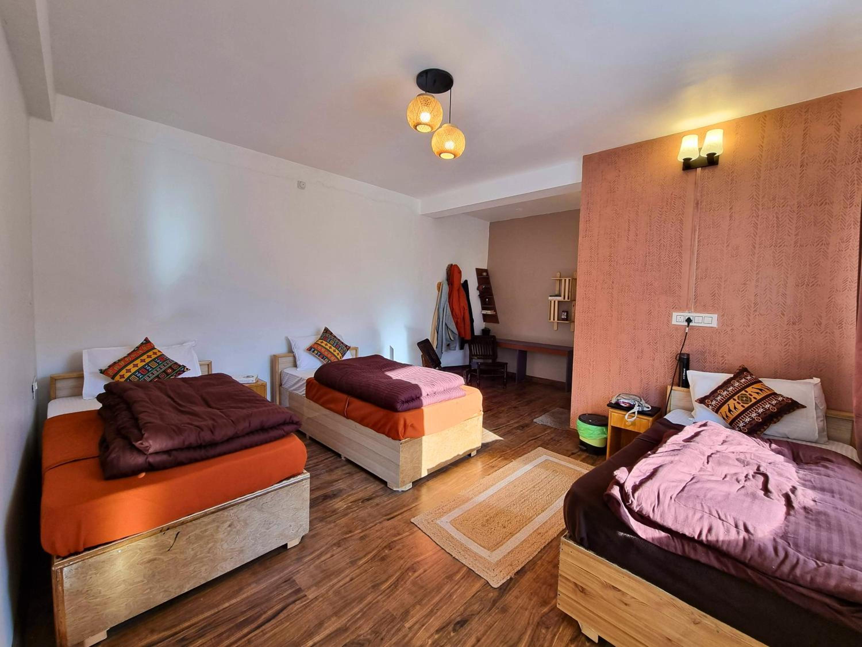 Single Bed in Dormitory Room photo 3