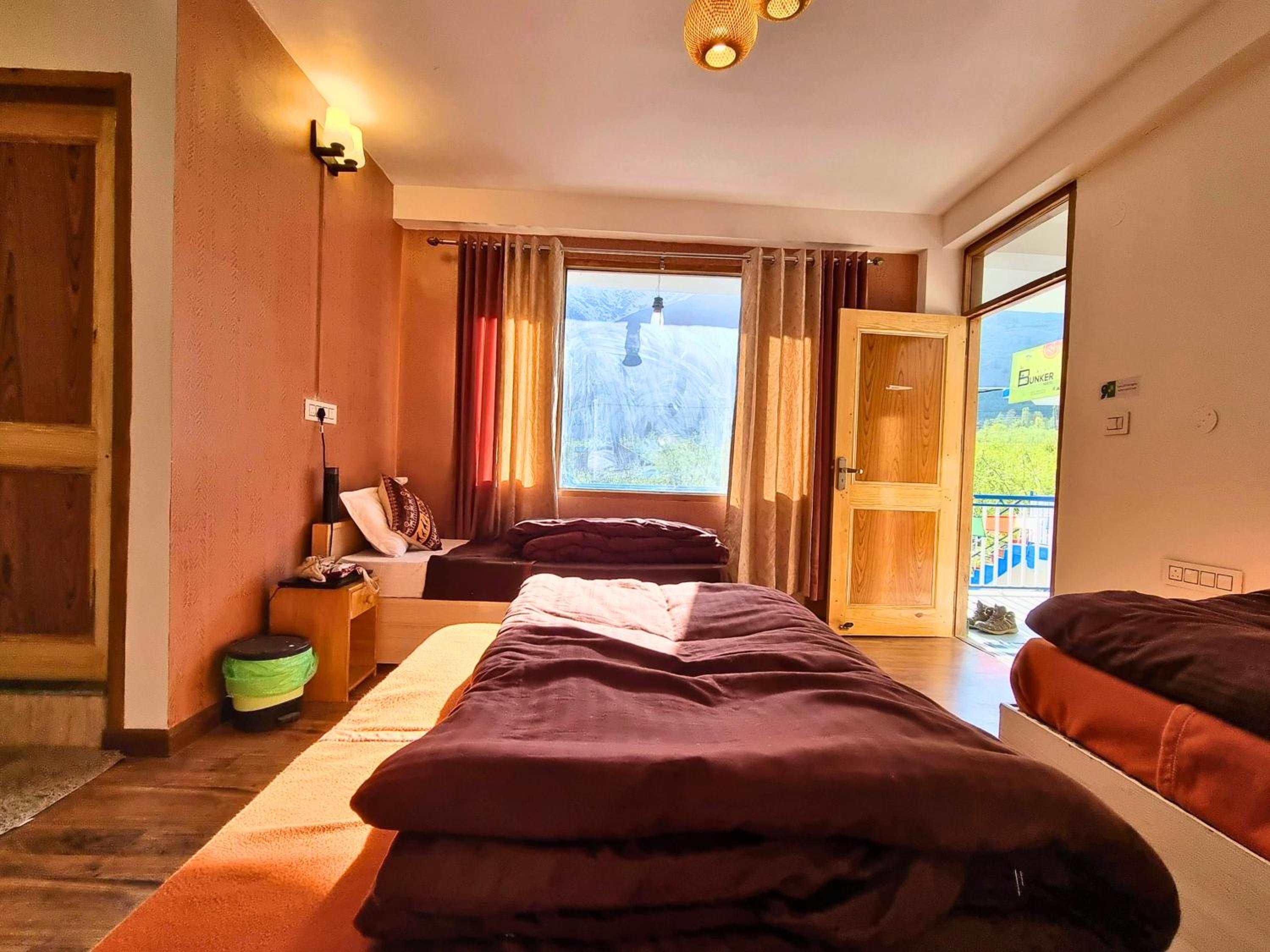 Single Bed in Dormitory Room photo 2