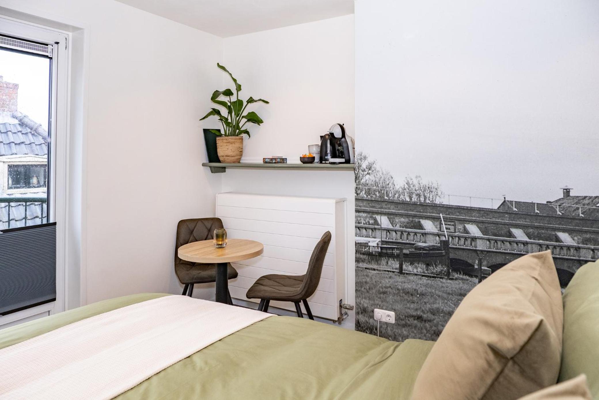Deluxe King Room photo 2