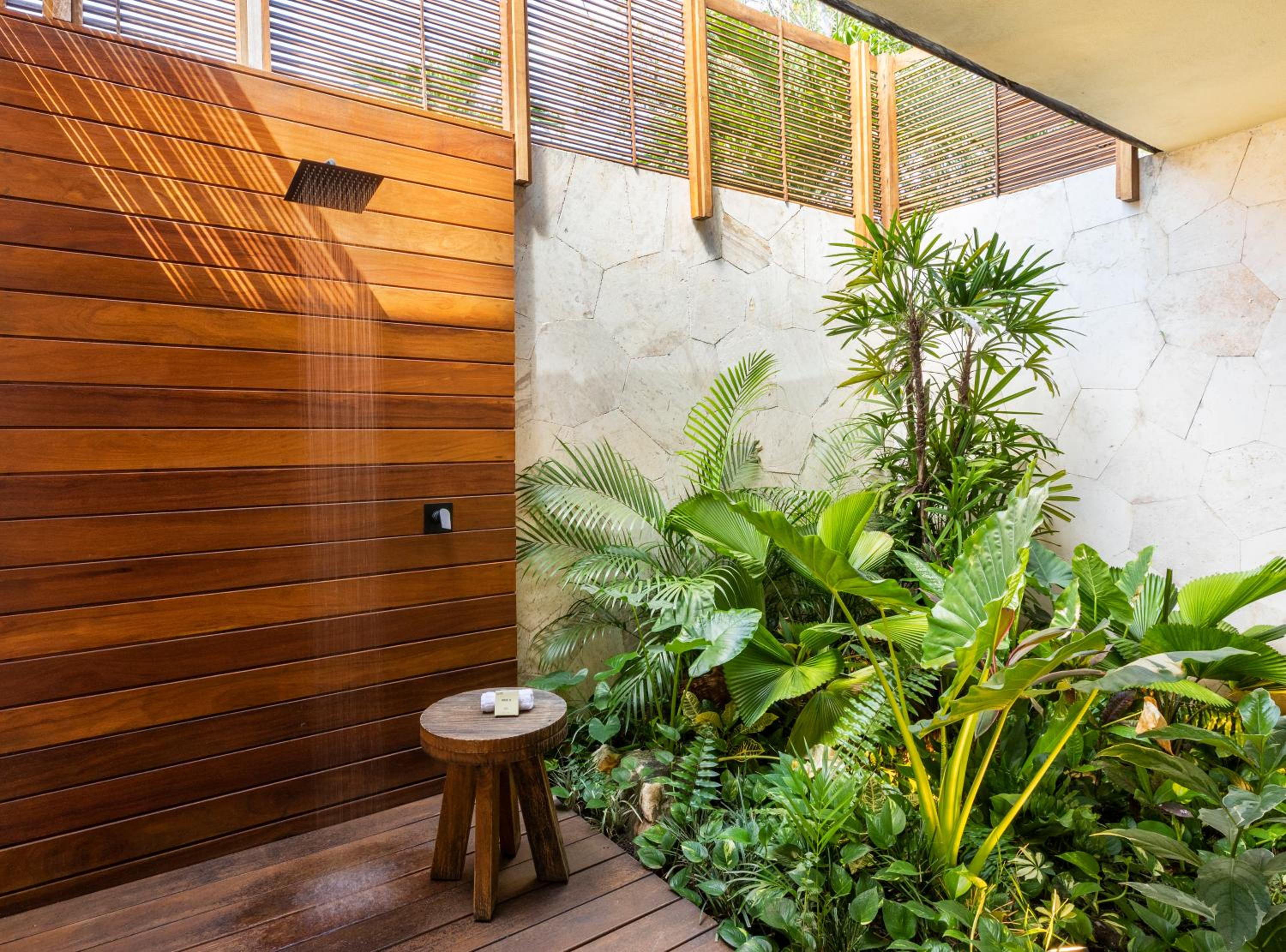 Coral Suite King