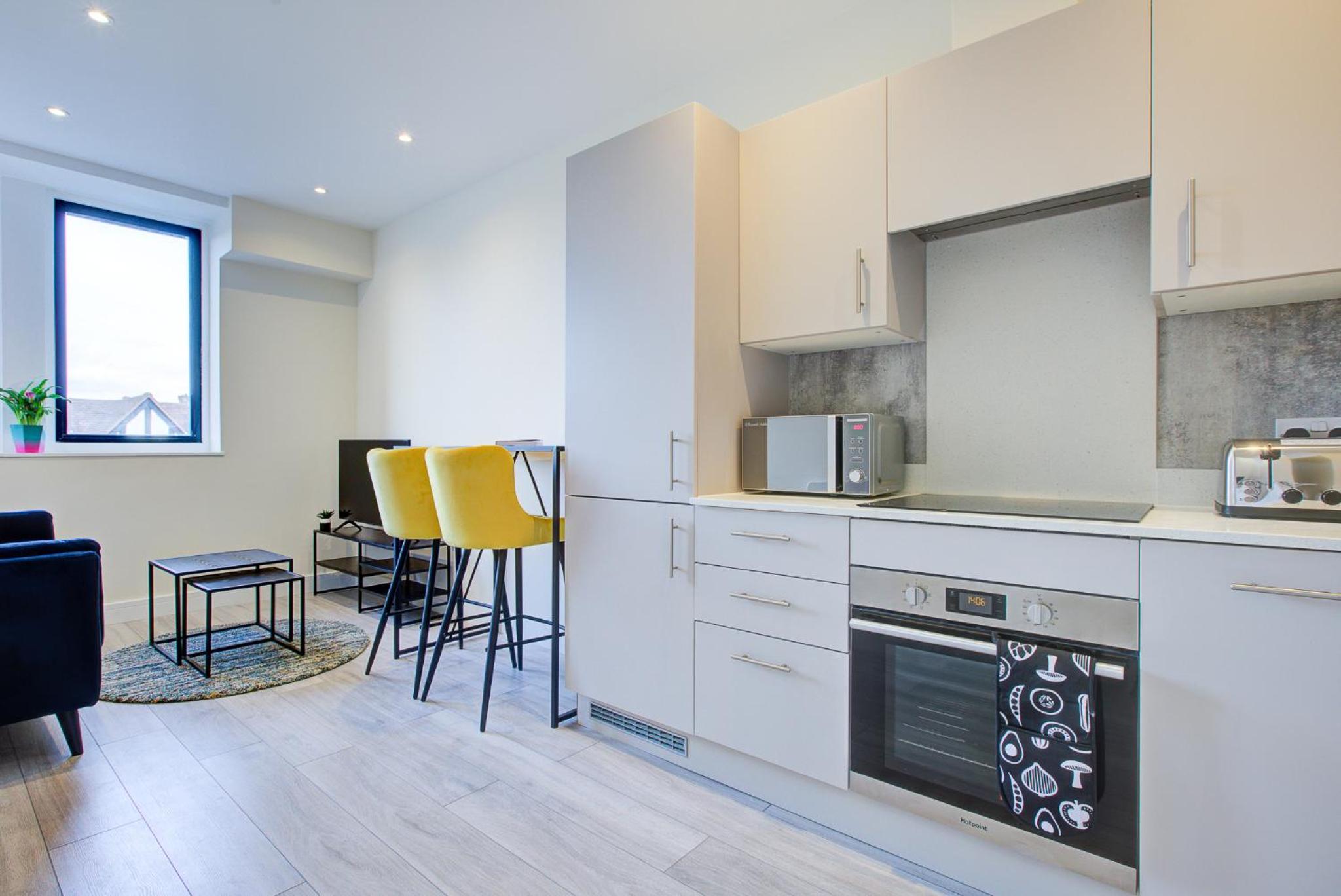 One-Bedroom Apartment - Photo 32