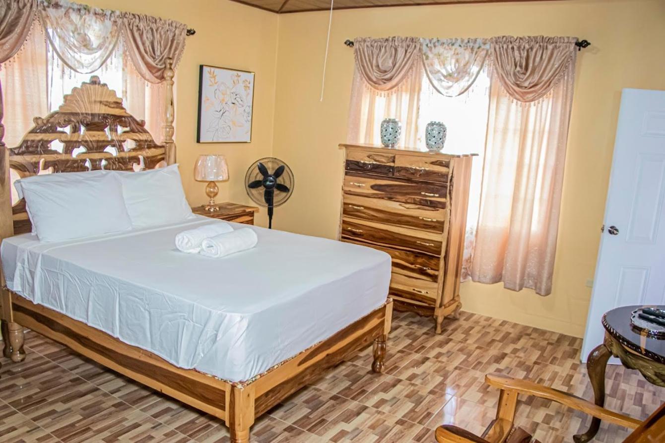 Two-Bedroom Villa photo 3