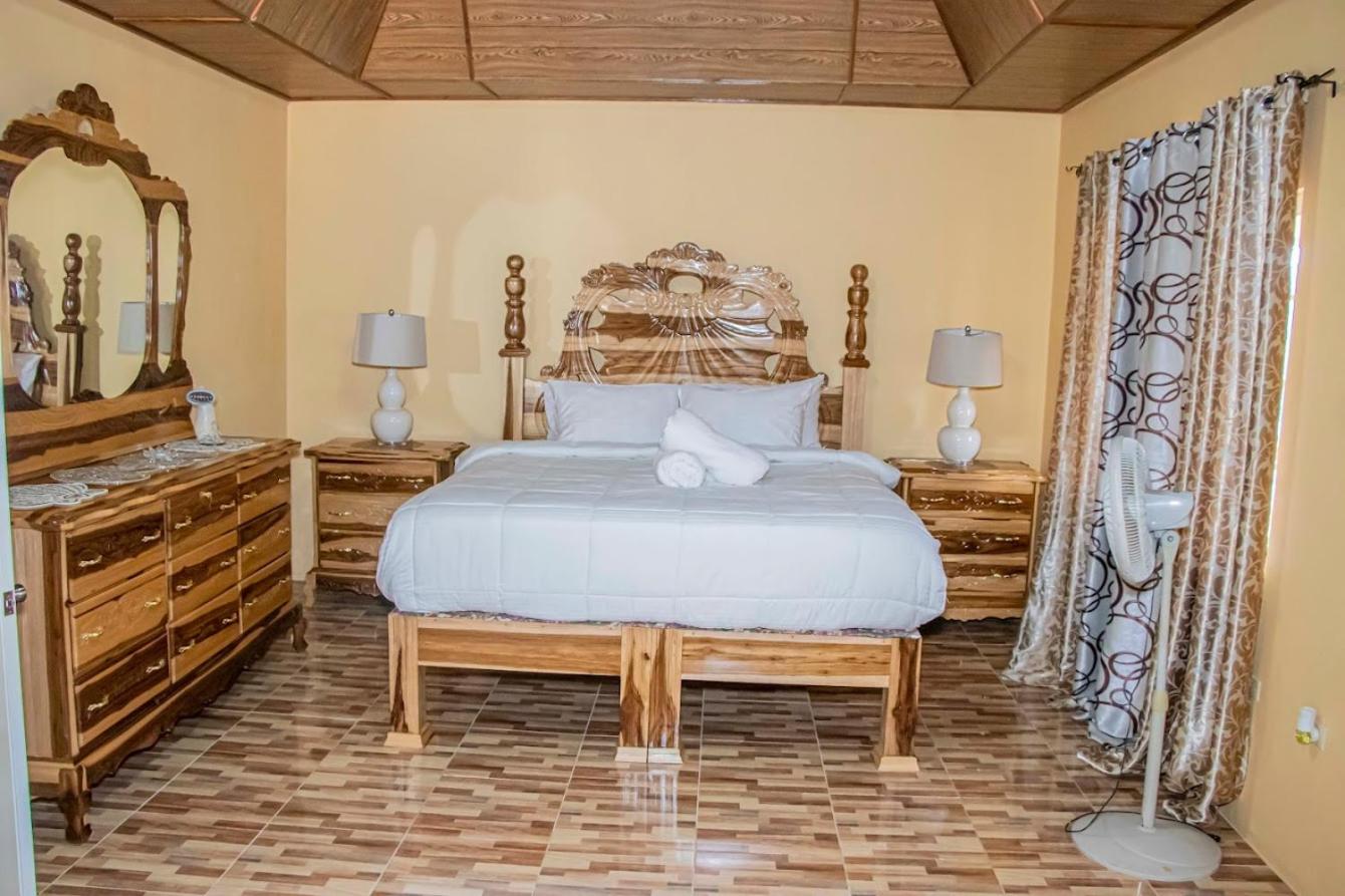 One-Bedroom Villa photo 1