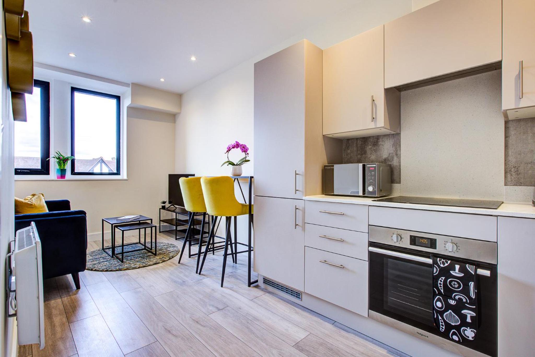 One-Bedroom Apartment - Photo 11