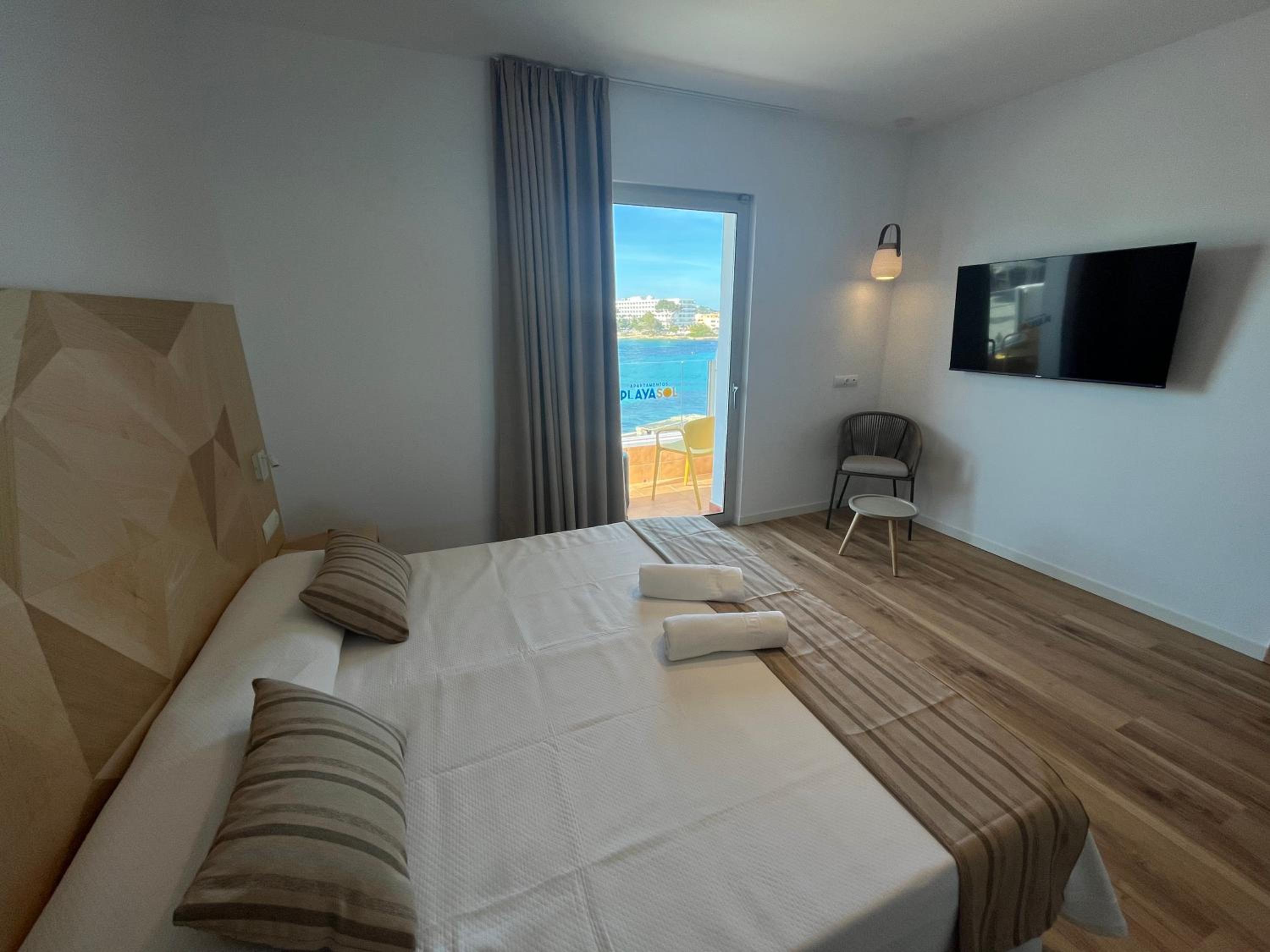 Junior Suite with Sea View photo 2