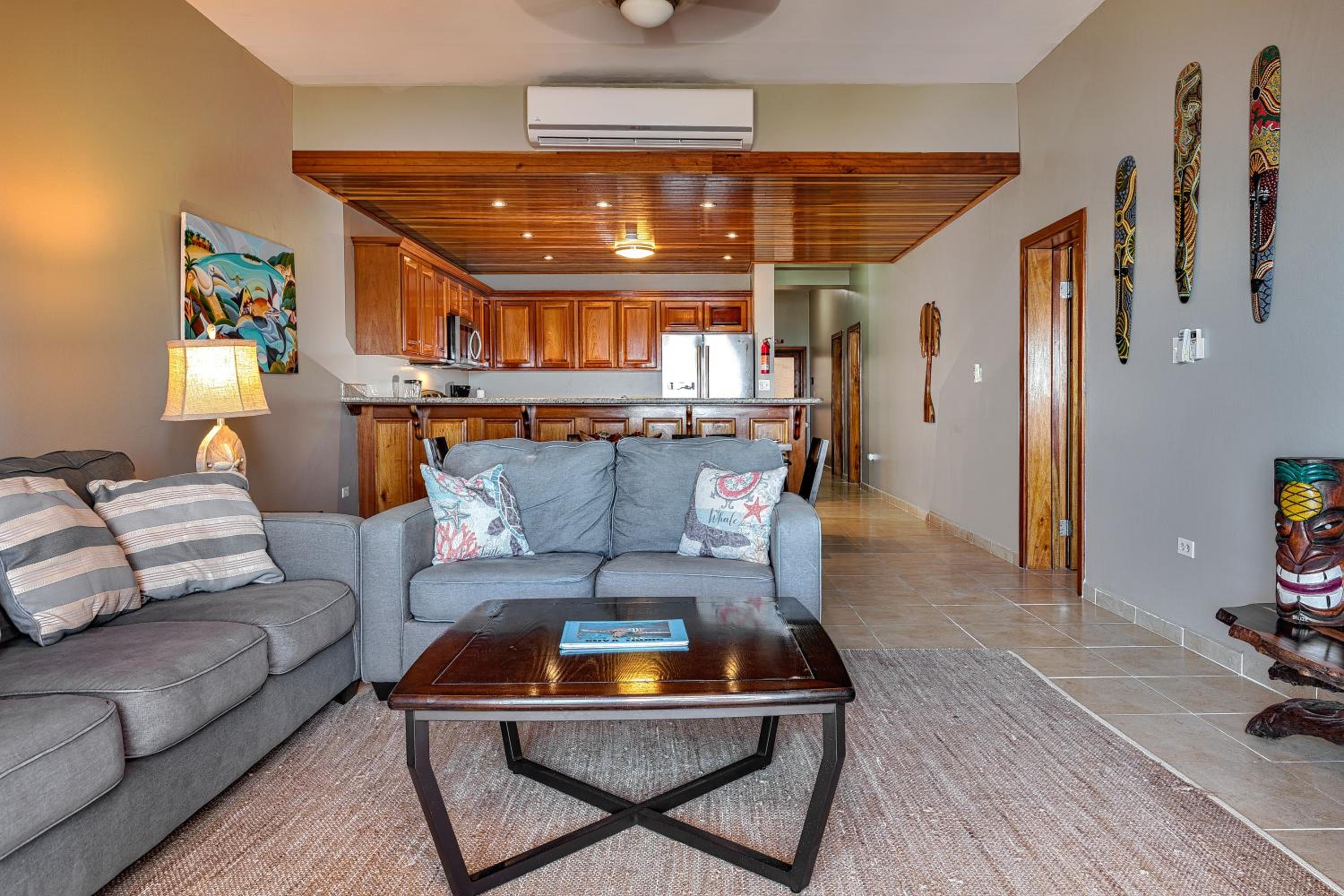 Top Floor Queen Suite