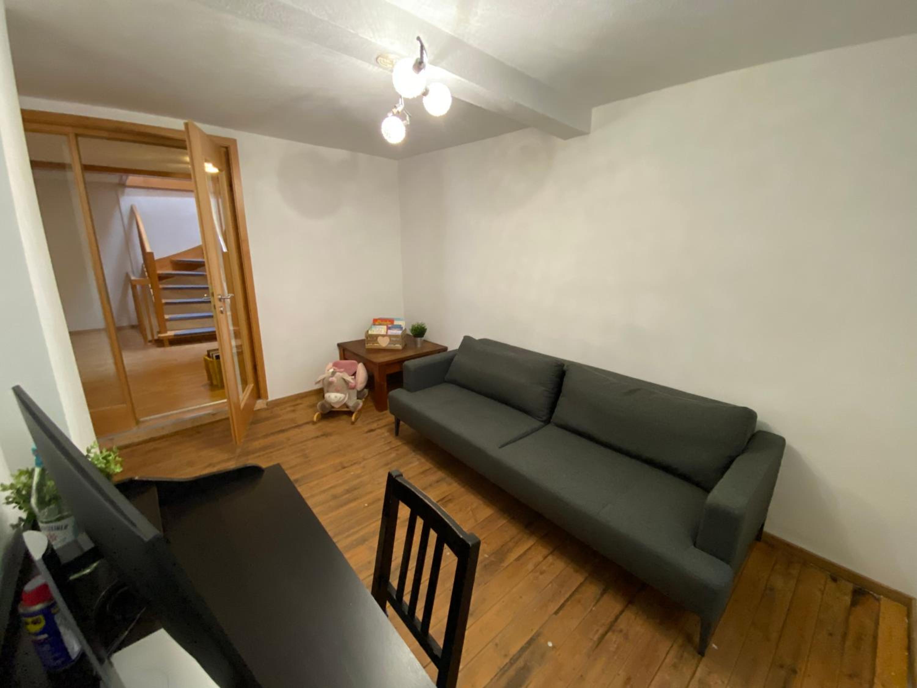 Three-Bedroom House photo 3