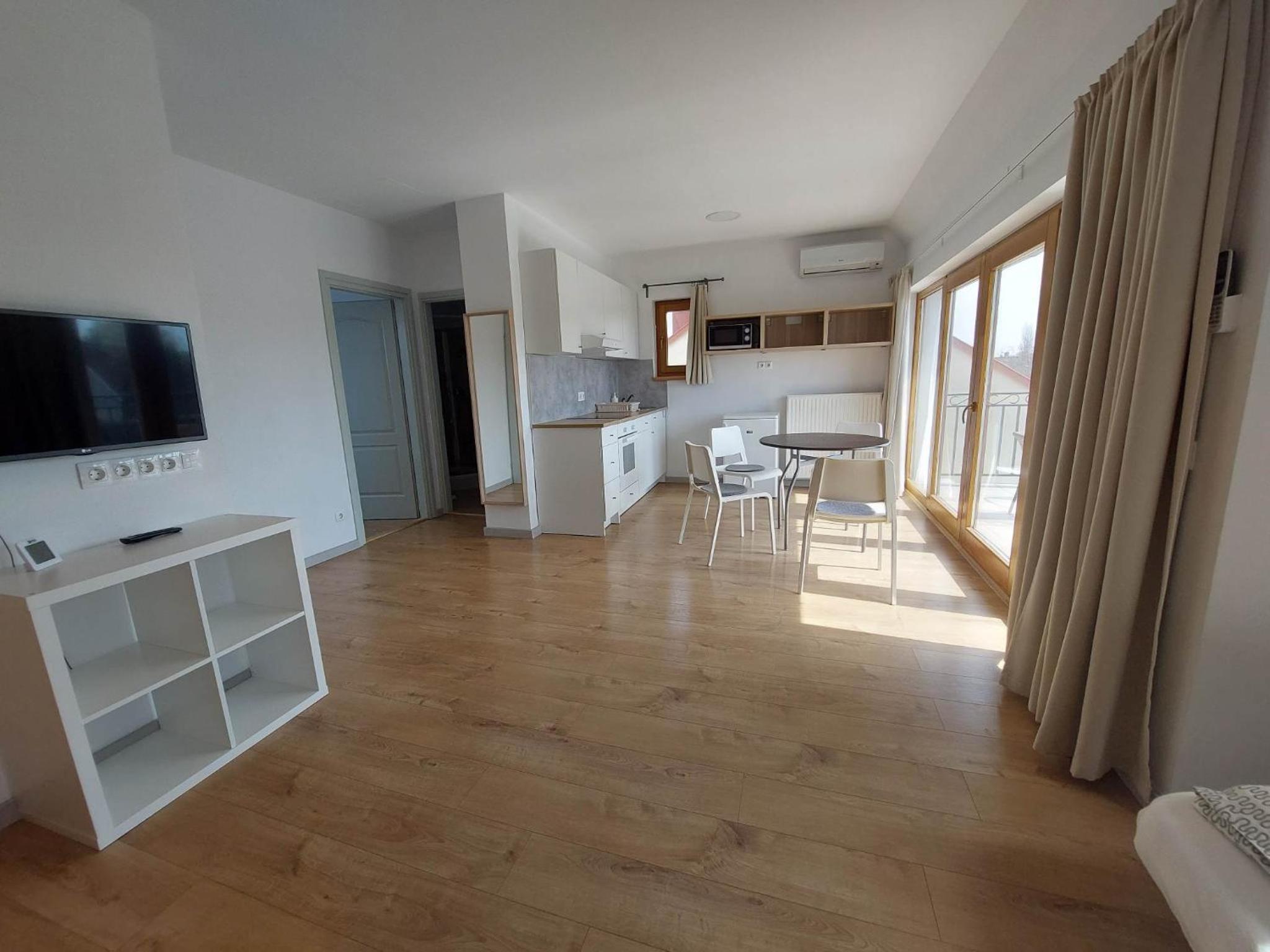 Apartment with Balcony photo 2