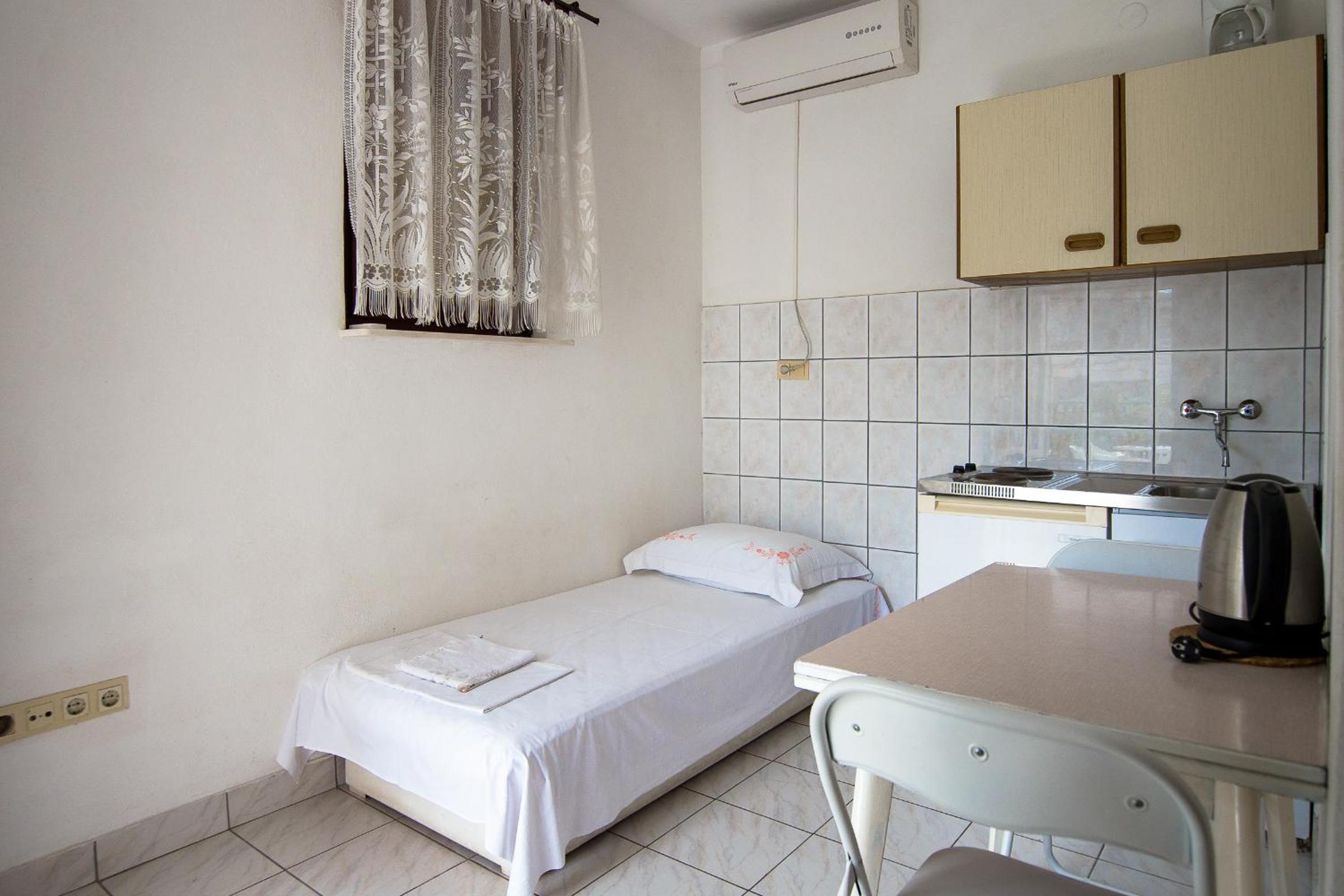 One-Bedroom Apartment photo 3