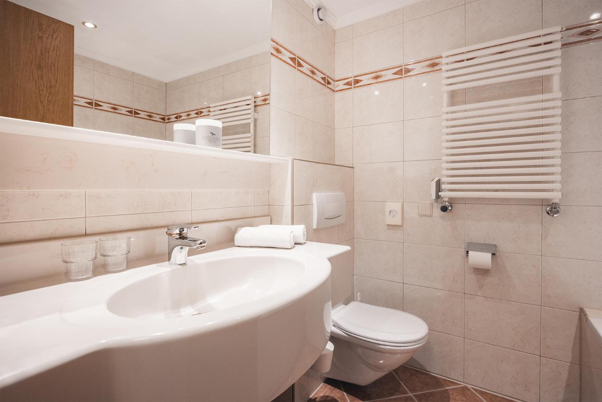 Standard Double Room - Photo 5