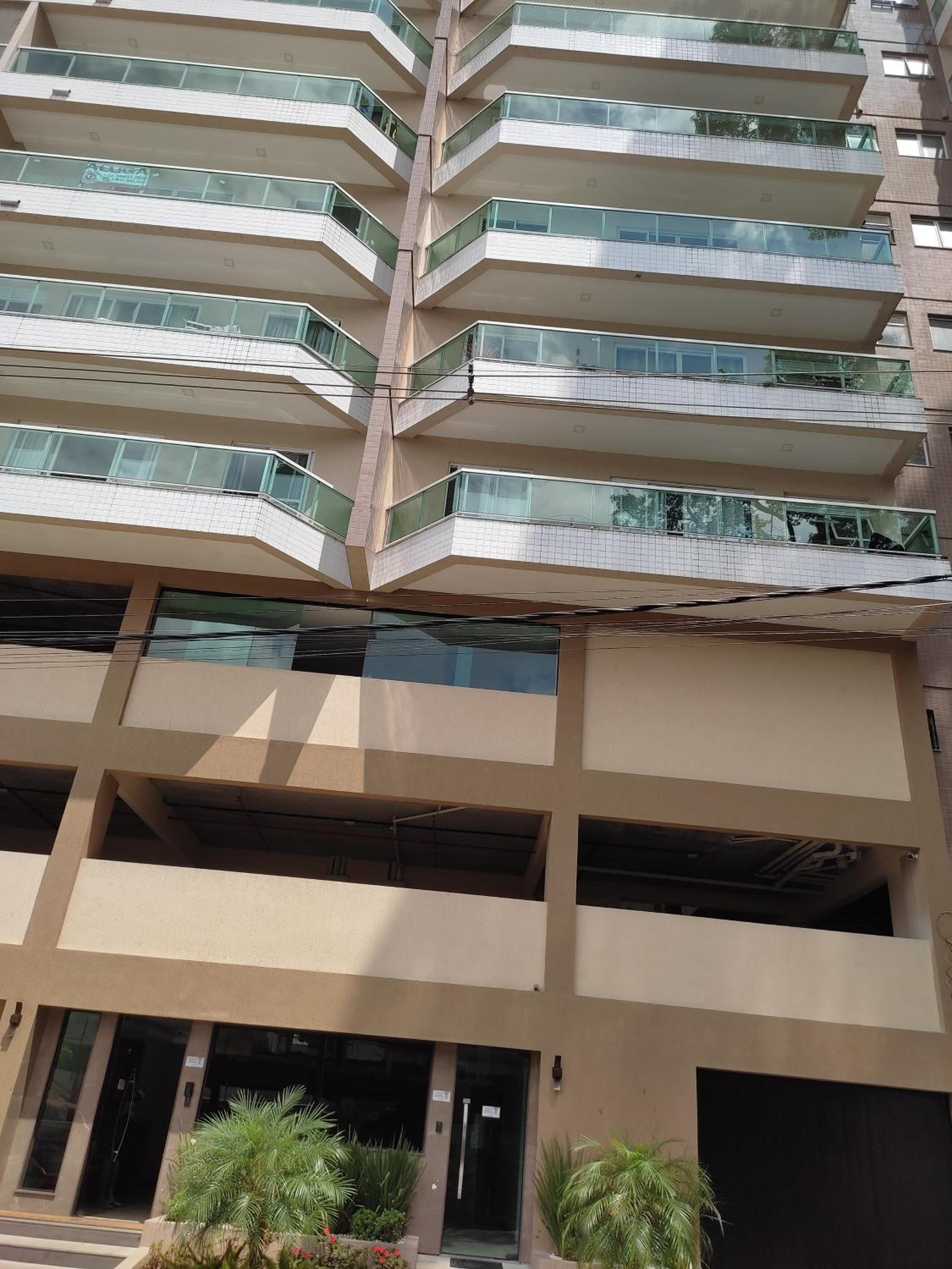 Apartment with Balcony photo 3