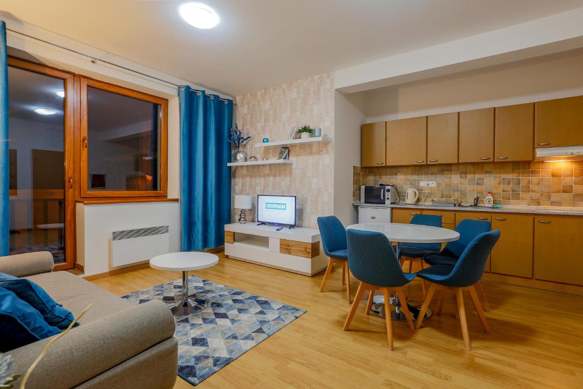 Two-Bedroom Apartment - Photo 3