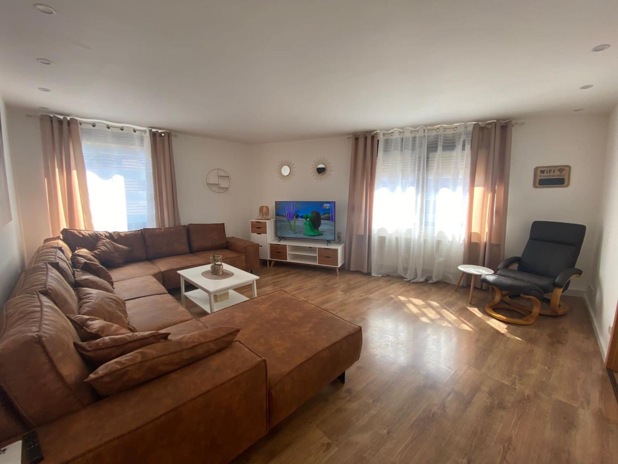Deluxe Apartment photo 1