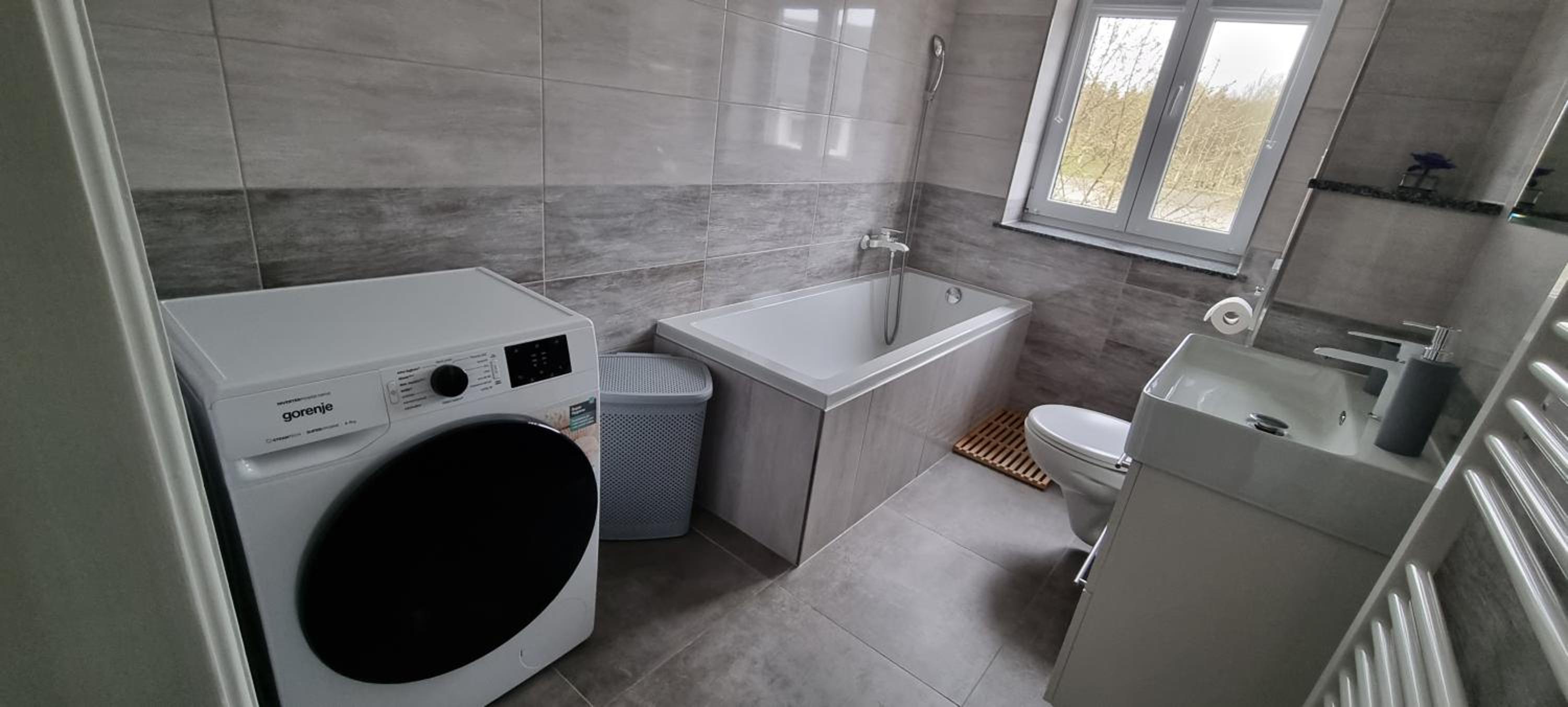 One-Bedroom Apartment - Photo 5